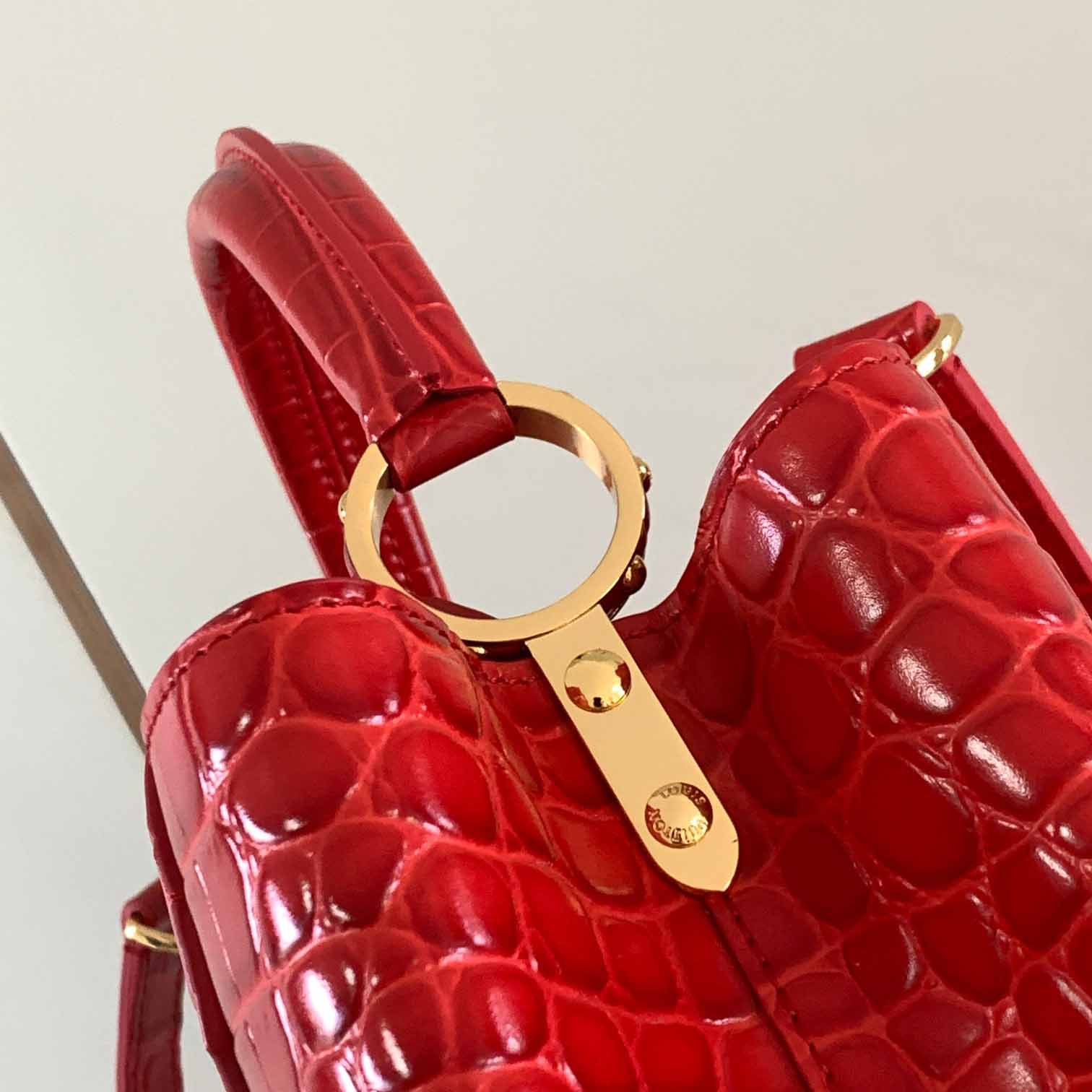 Louis Vuitton Capucines BB   N92173 (27 x 18x9cm) - FashionPlug