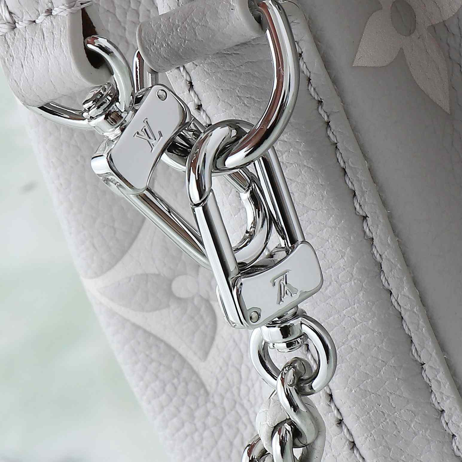 Louis Vuitton Nano Noé   M14224 - FashionPlug