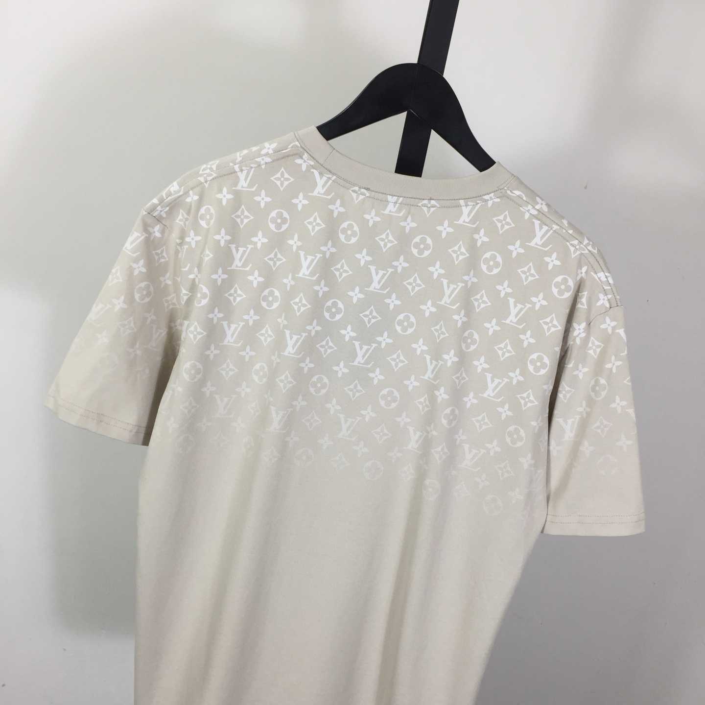 Louis Vuitton Monogram Gradient T-shirt - FashionPlug
