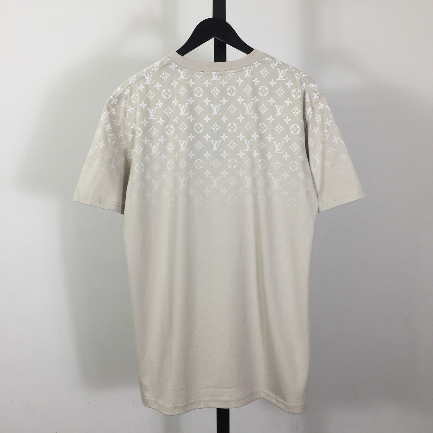 Louis Vuitton Monogram Gradient T-shirt - FashionPlug