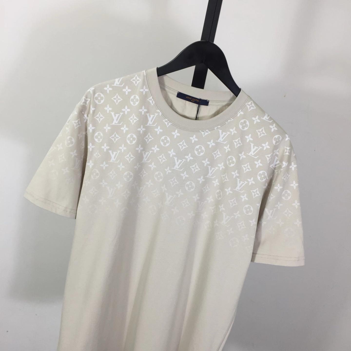 Louis Vuitton Monogram Gradient T-shirt - FashionPlug