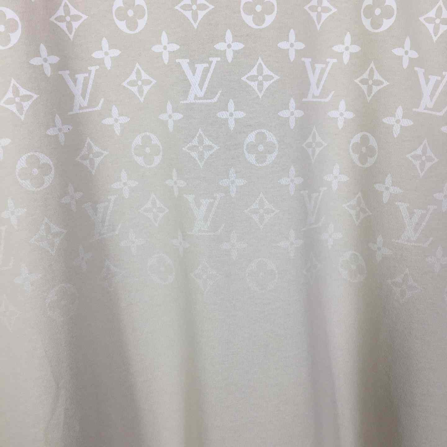 Louis Vuitton Monogram Gradient T-shirt - FashionPlug