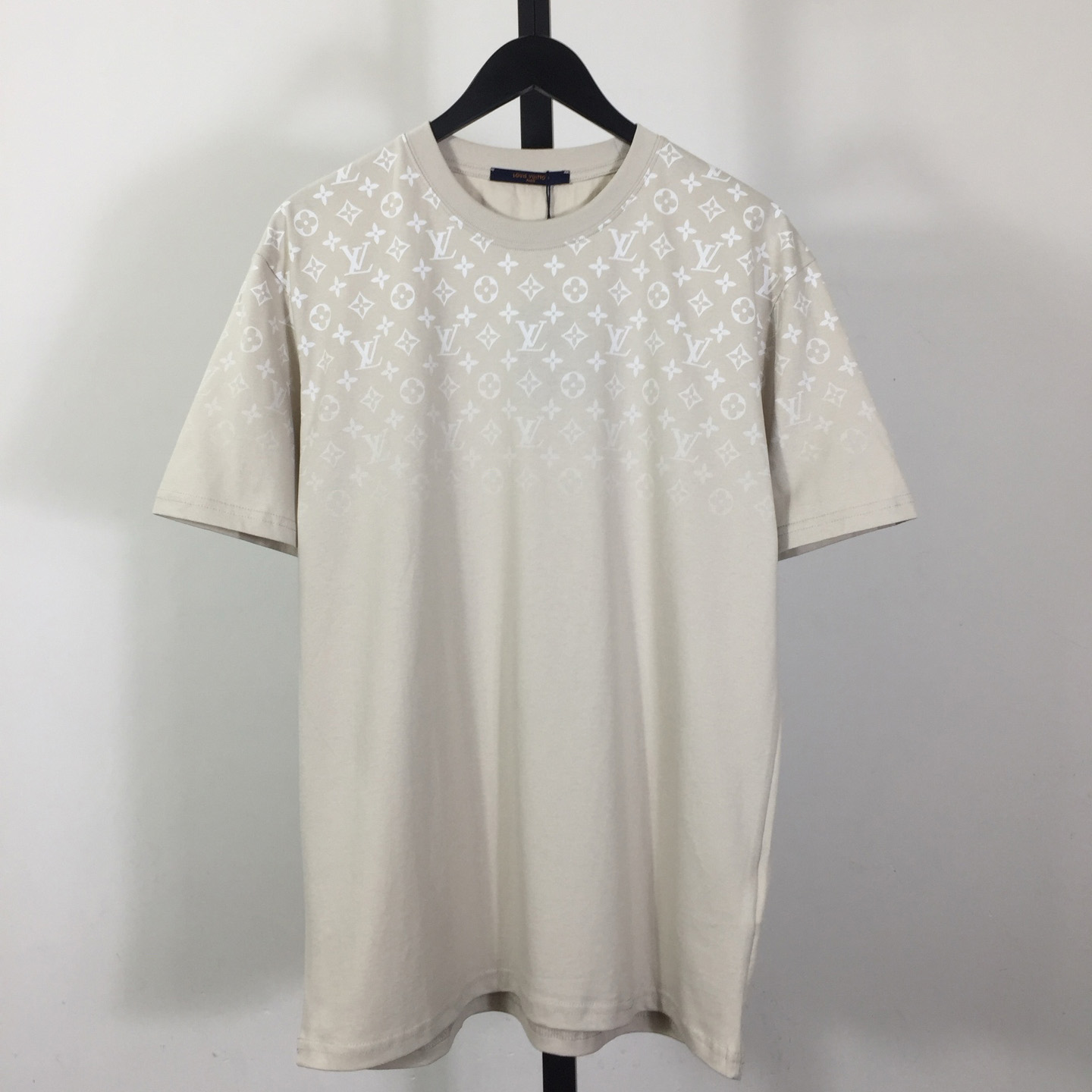 Louis Vuitton Monogram Gradient T-shirt - FashionPlug