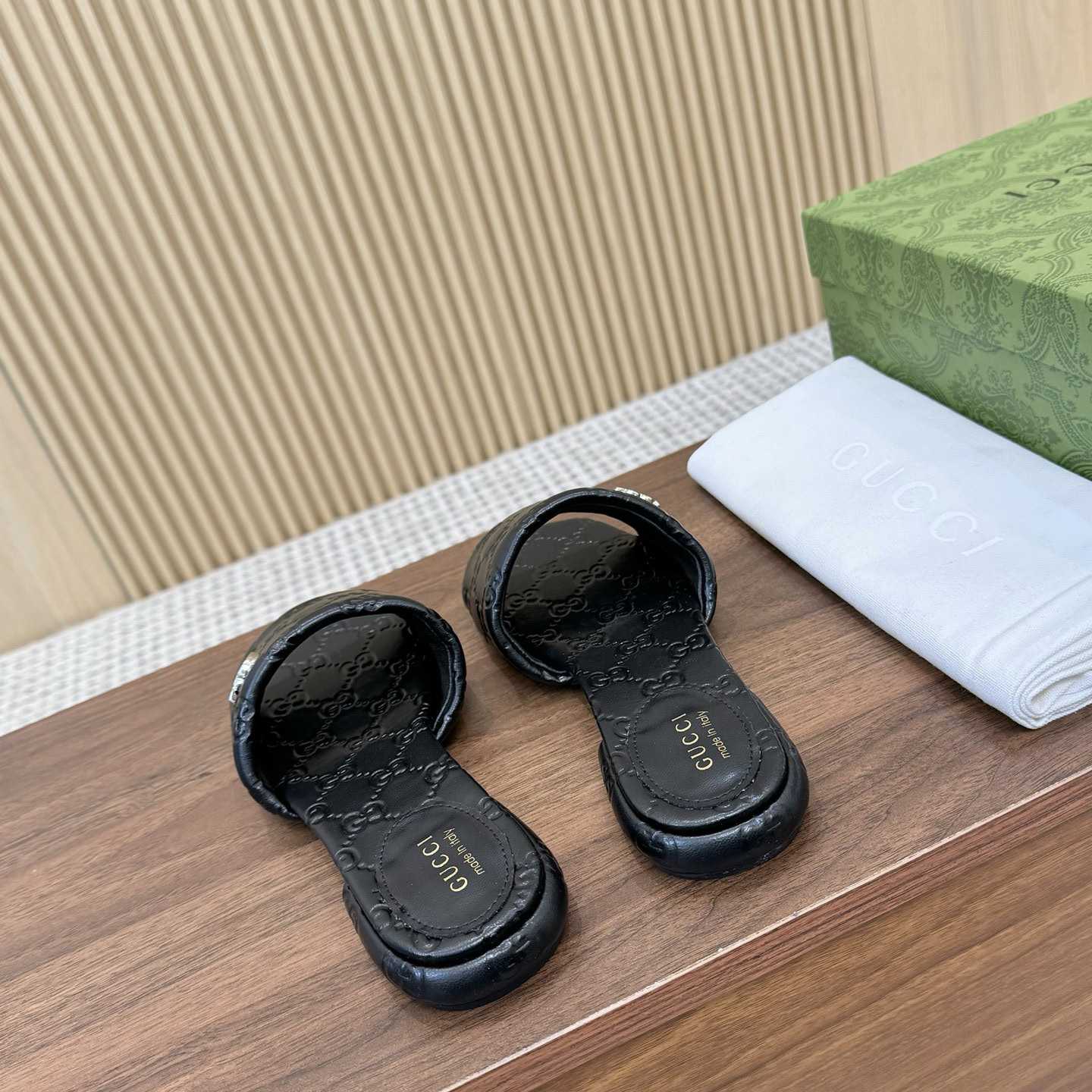 Gucci Women's Slide Sandal With Double G - FashionPlug