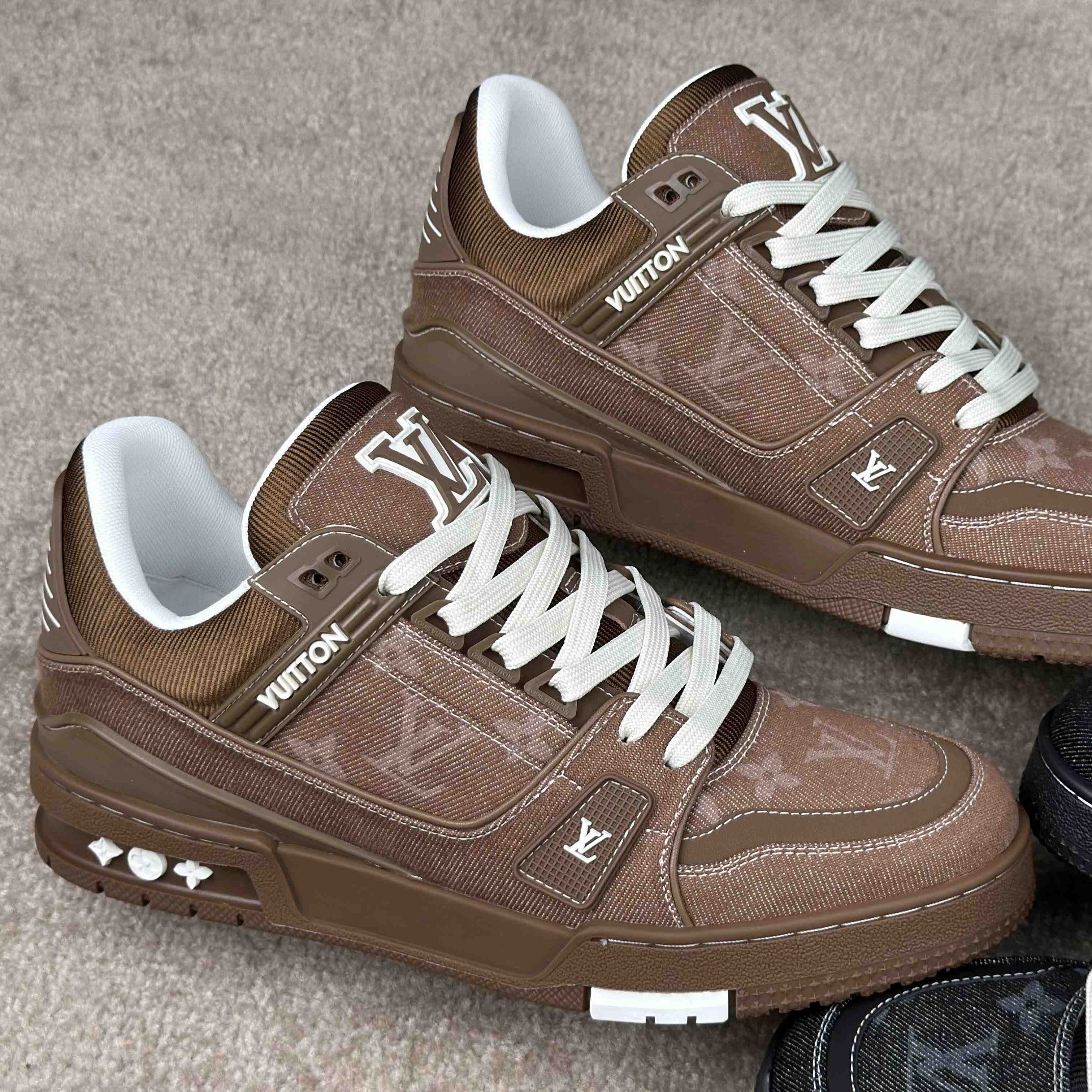 Louis Vuitton LV Trainer Sneaker   1AHT23 - FashionPlug