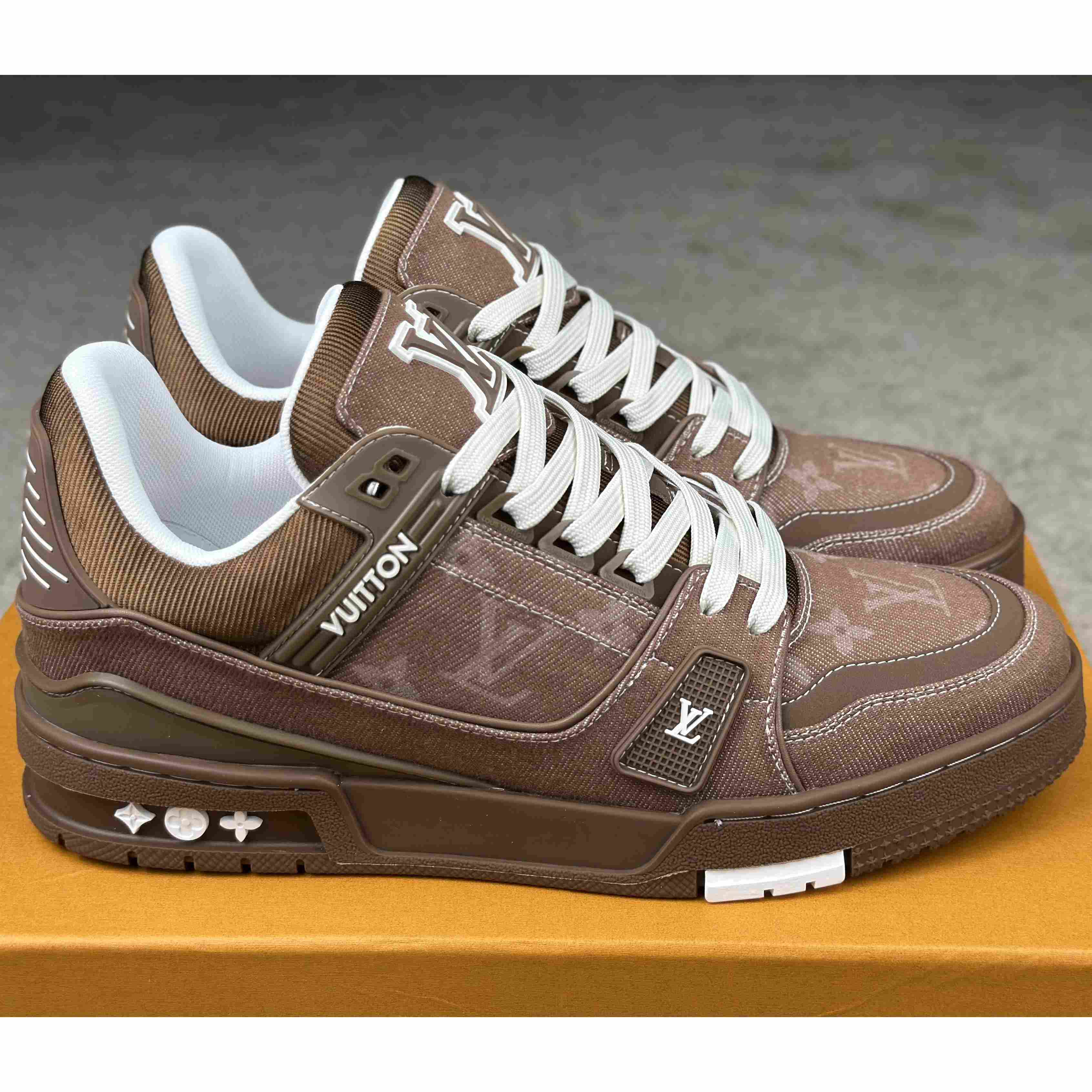 Louis Vuitton LV Trainer Sneaker   1AHT23 - FashionPlug