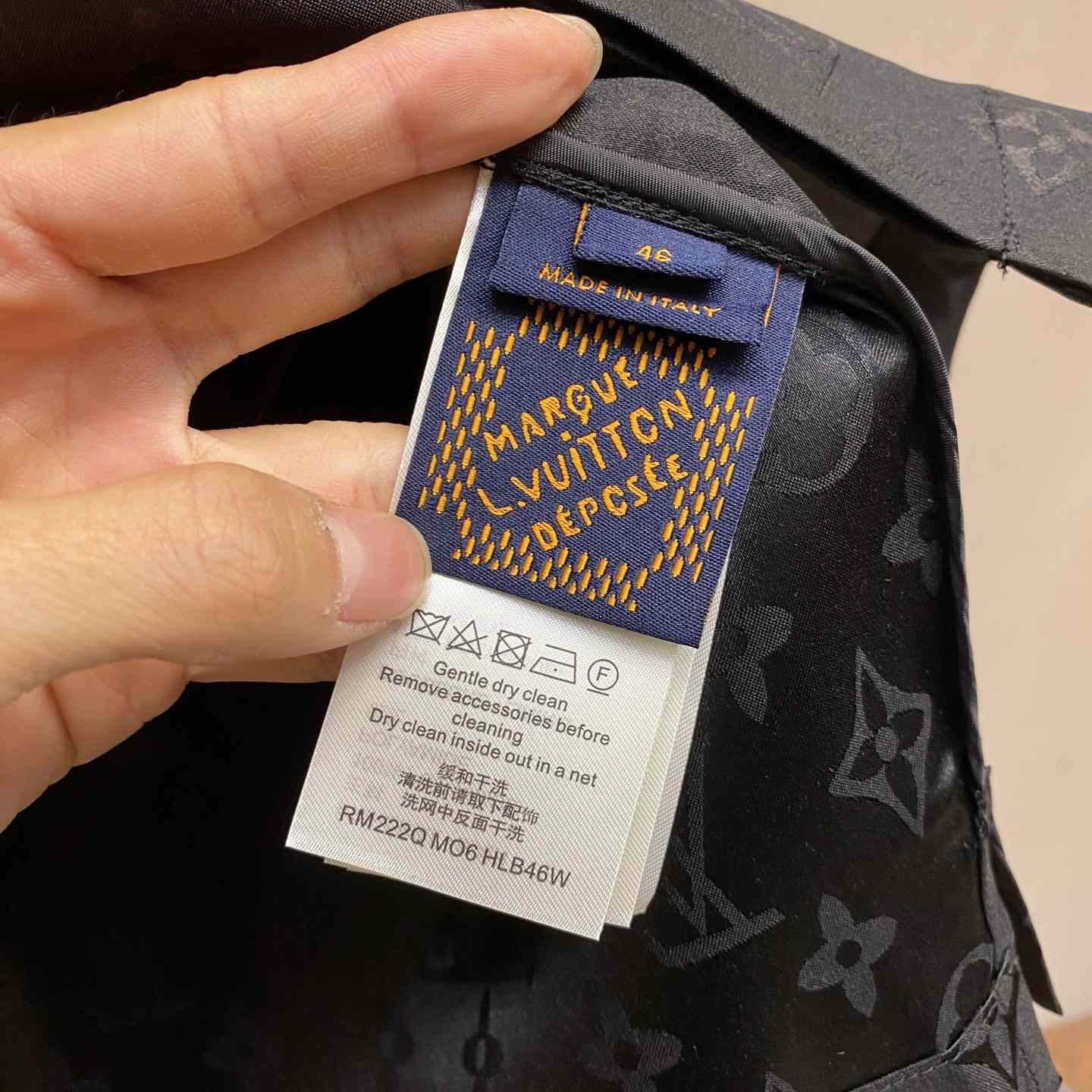Louis Vuitton Monogram Moire Jacquard Short-Sleeved Silk Shirt   1AGTP7 - FashionPlug