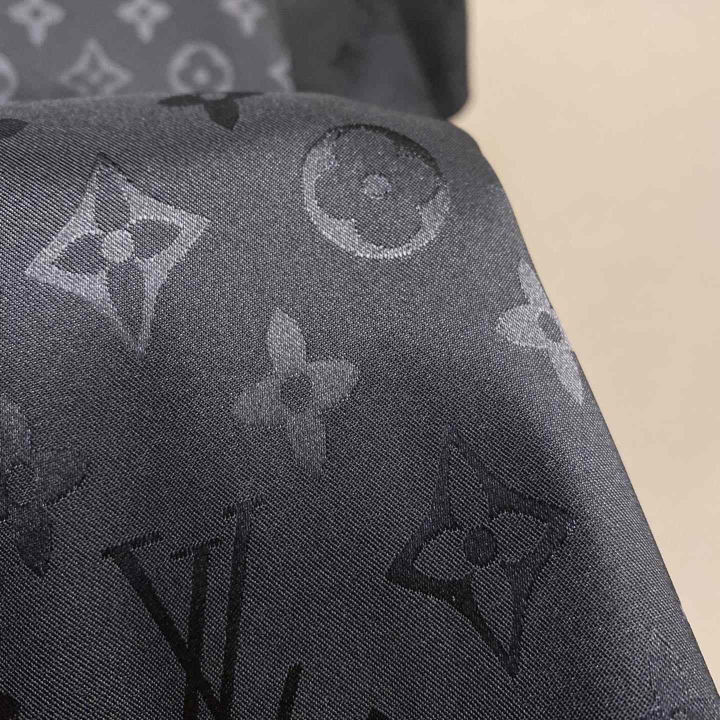 Louis Vuitton Monogram Moire Jacquard Short-Sleeved Silk Shirt   1AGTP7 - FashionPlug