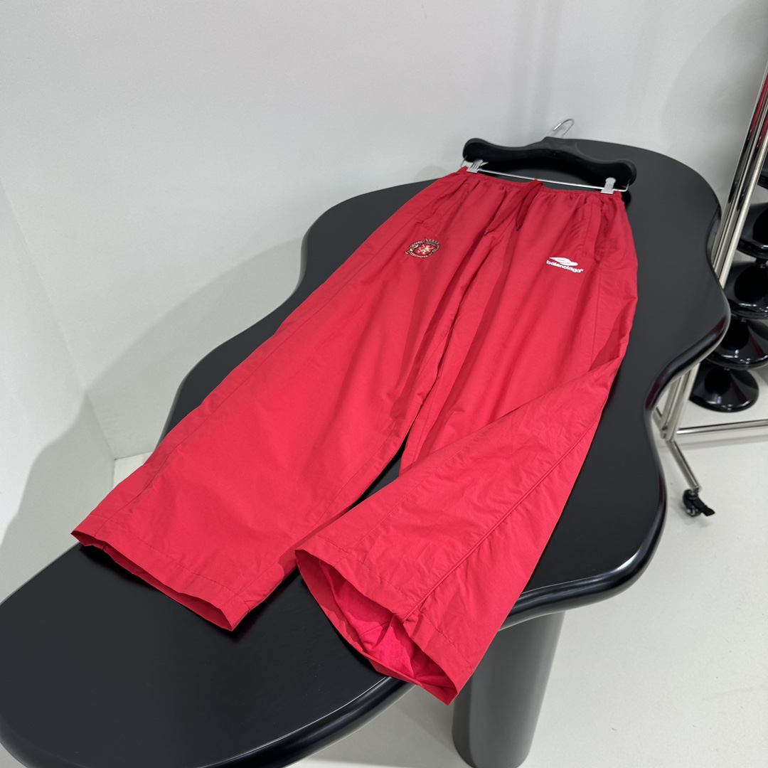 Balenciaga Paris Soccer Tracksuit Pant In Red - FashionPlug