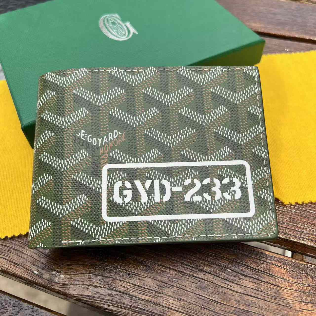 Goyard Victoire Wallet - FashionPlug