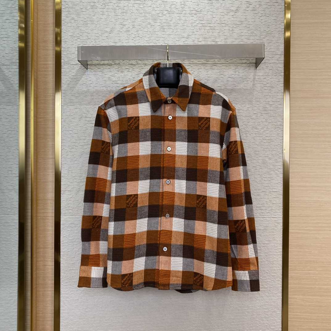 Louis Vuitton Button-Down Long-Sleeved Flannel Shirt  1AFXSJ - FashionPlug