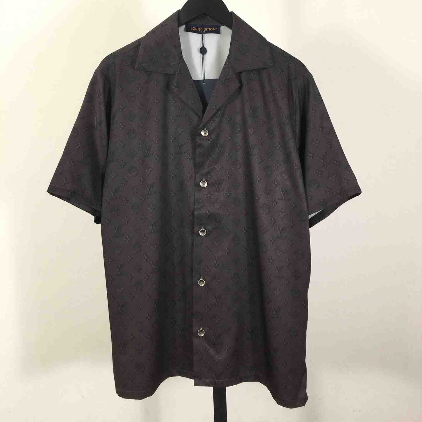 Louis Vuitton Printed Monogram Silk Shorts   1AHCD3 - FashionPlug