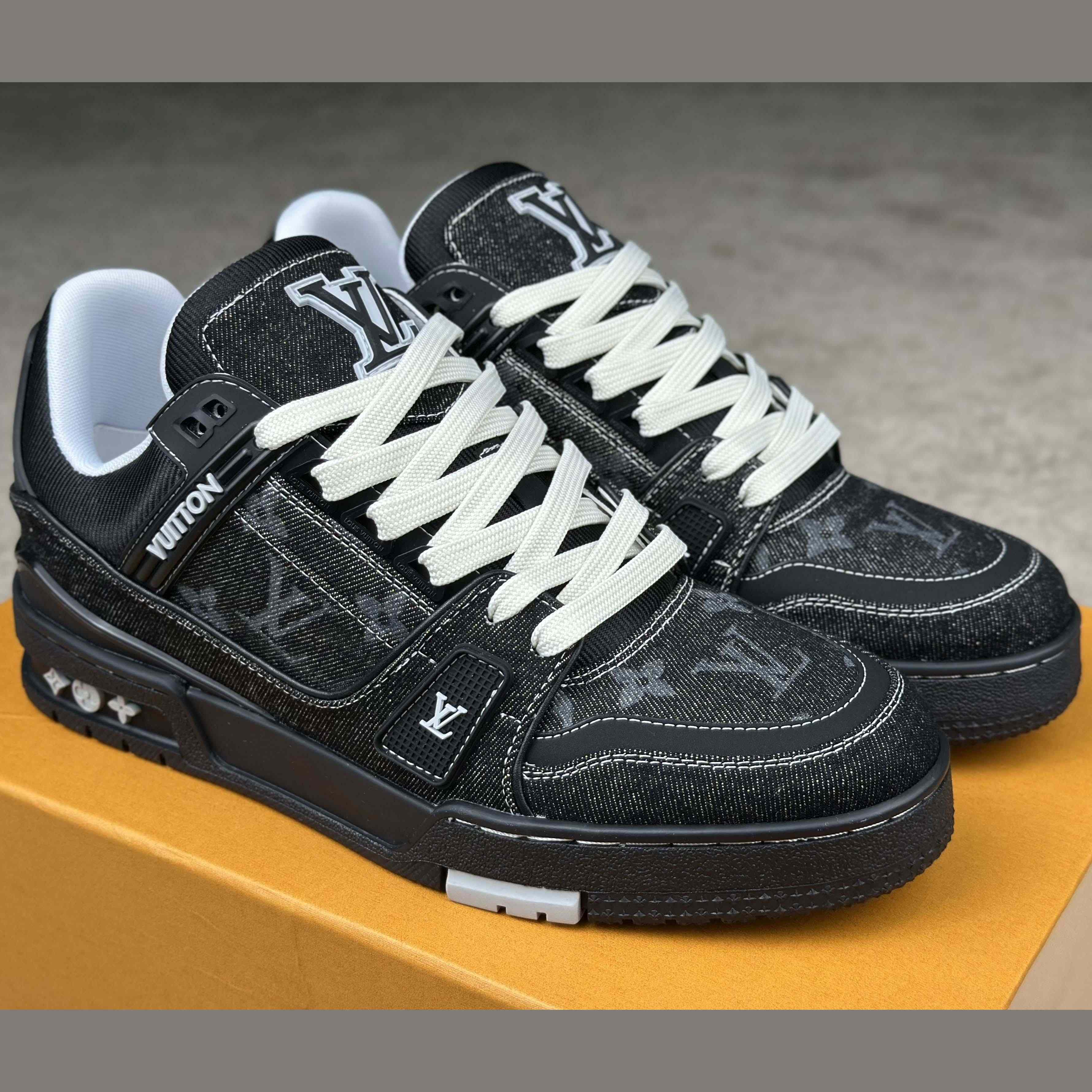 Louis Vuitton LV Trainer Sneaker   1AHSZJ - FashionPlug