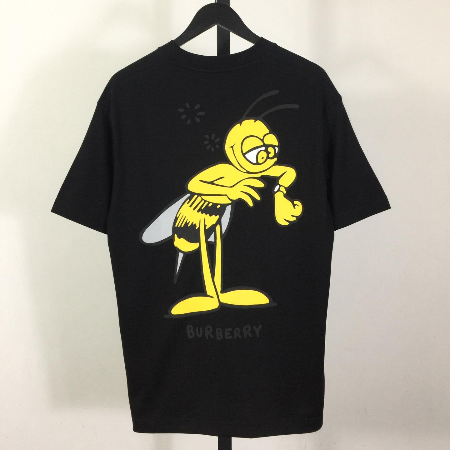 Dior T-shirt With Bee Print - FashionPlug