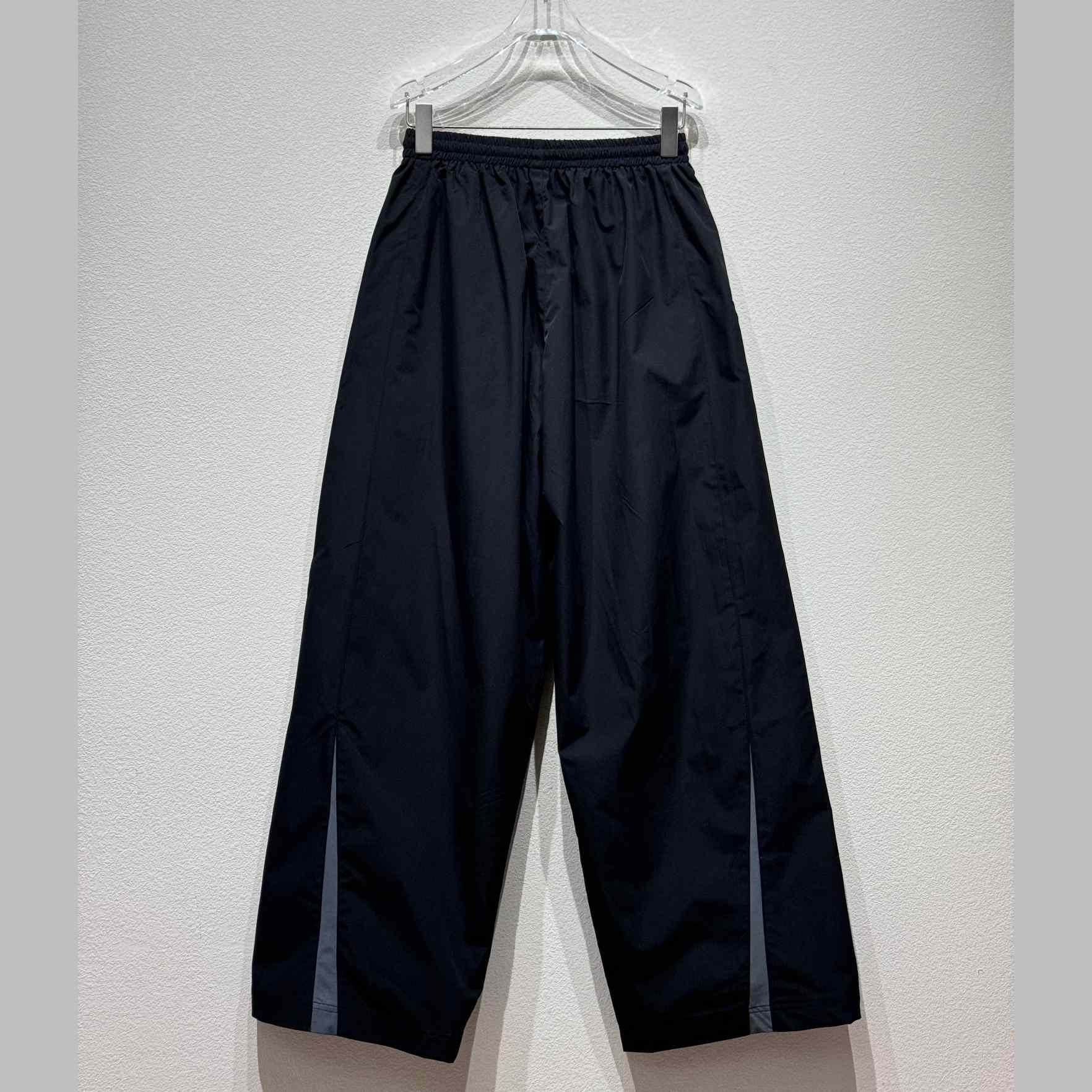 Balenciaga 3B Sports Icon Tracksuit Pants - FashionPlug