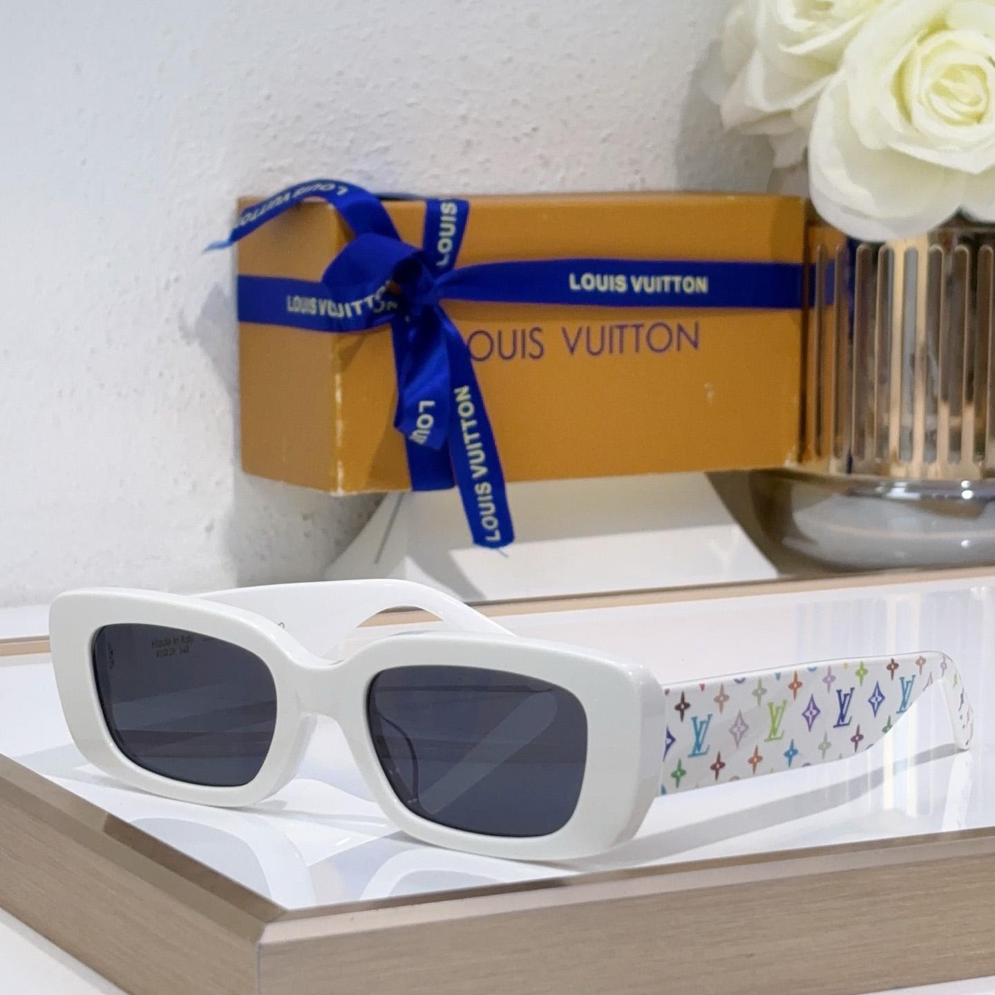 Louis Vuitton LV x TM Multigram Cat Eye Sunglasses  Z2709W - FashionPlug