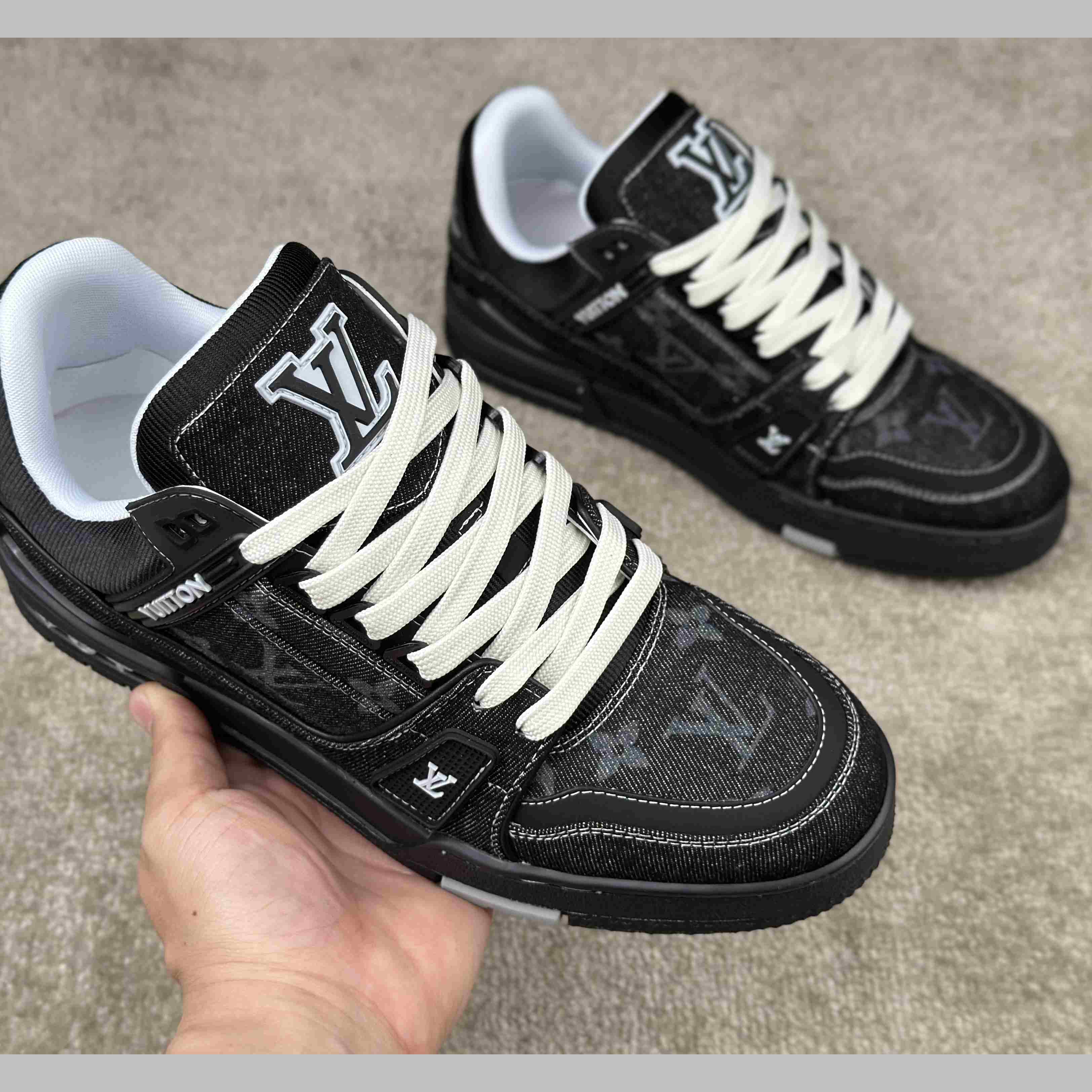 Louis Vuitton LV Trainer Sneaker  1AHSZR - FashionPlug