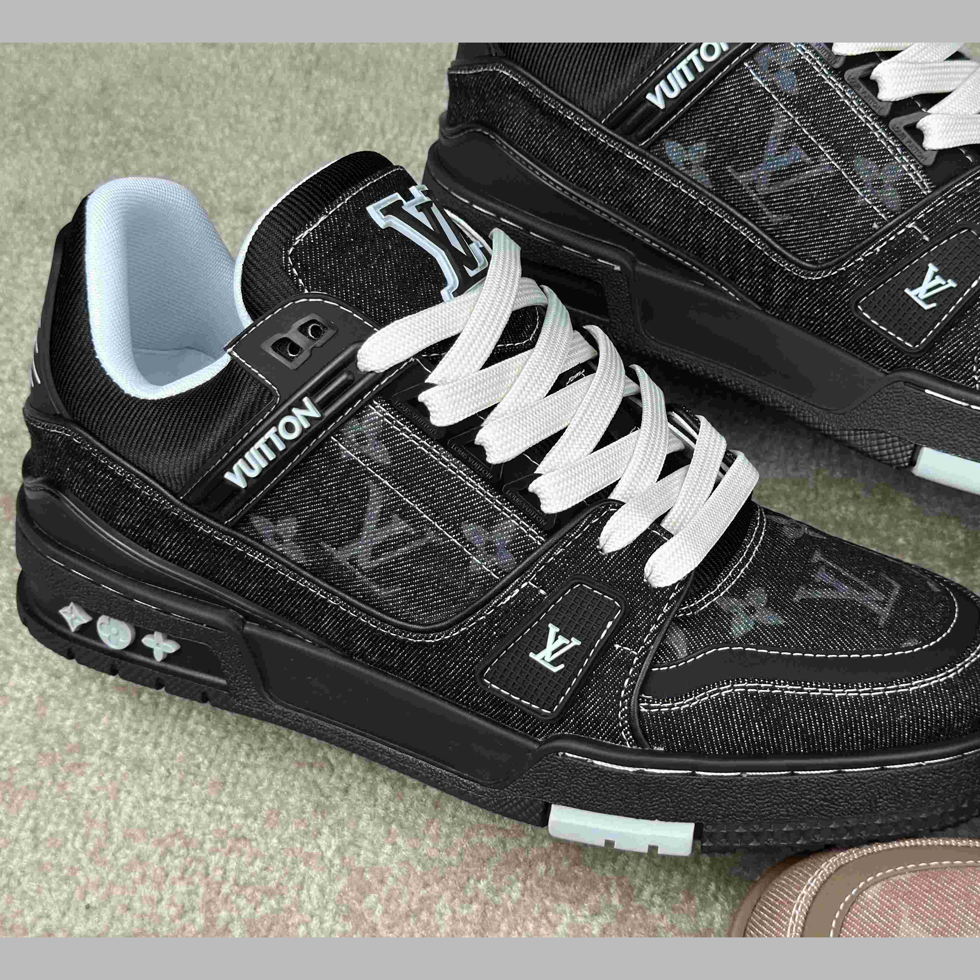 Louis Vuitton LV Trainer Sneaker  1AHSZR - FashionPlug