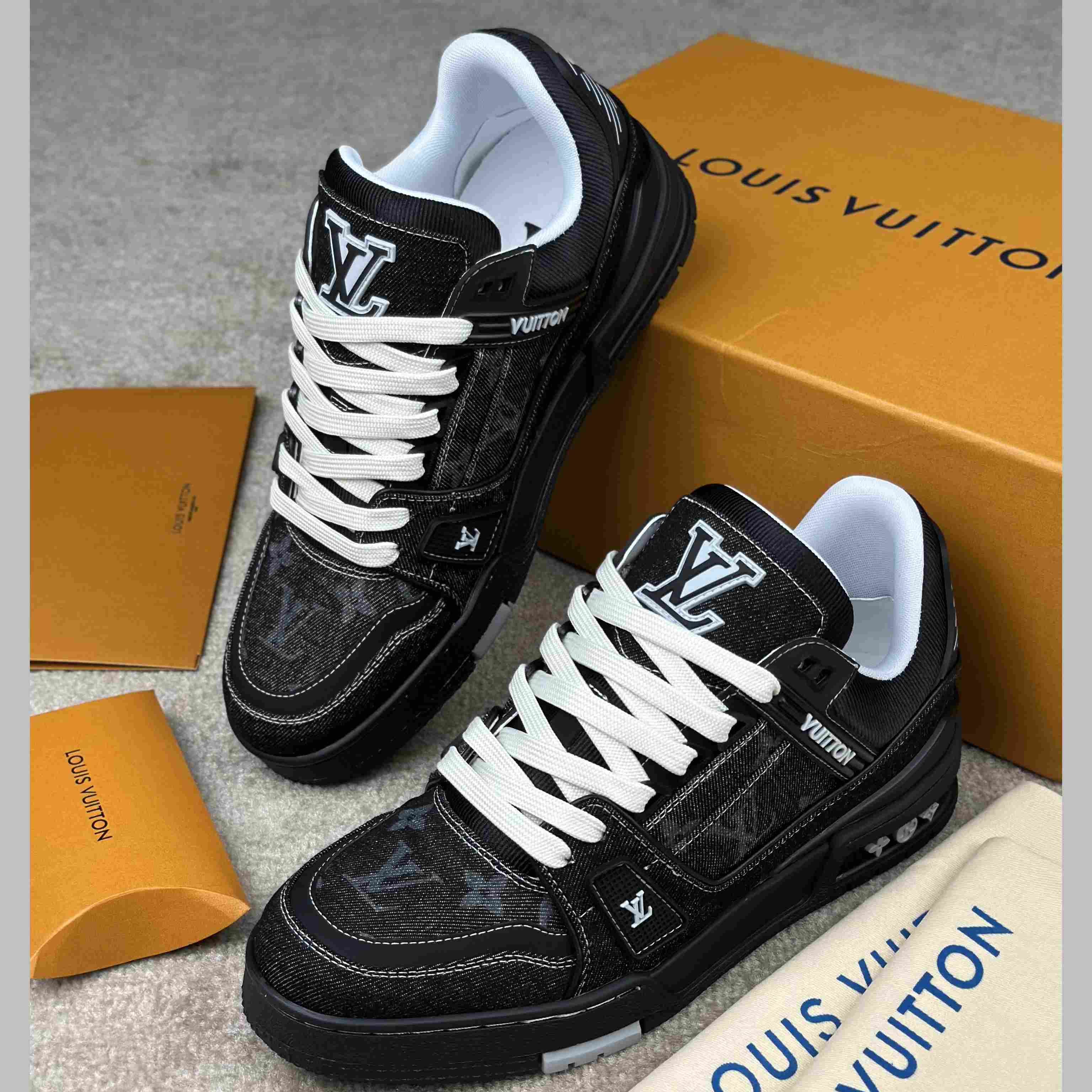 Louis Vuitton LV Trainer Sneaker  1AHSZR - FashionPlug