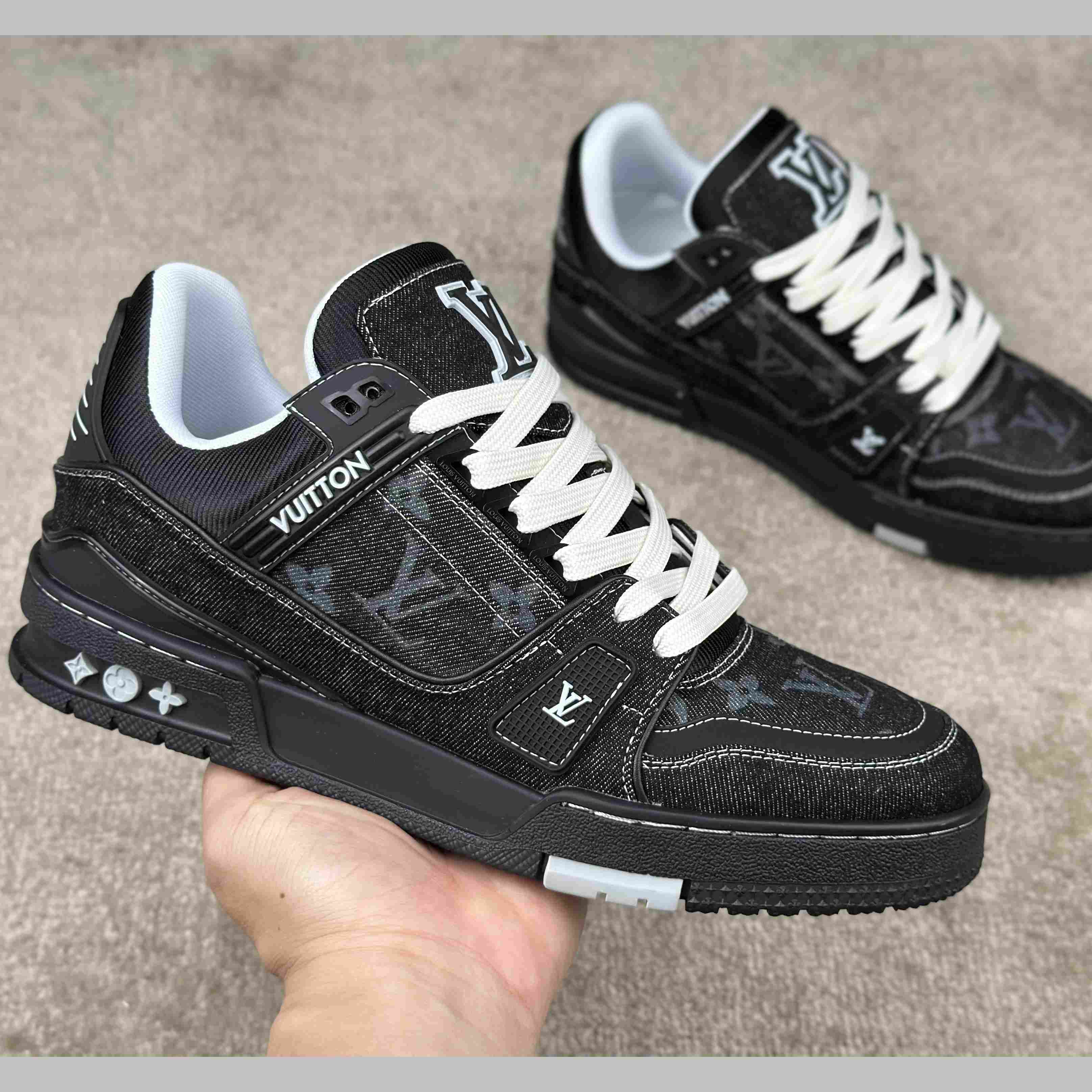 Louis Vuitton LV Trainer Sneaker  1AHSZR - FashionPlug