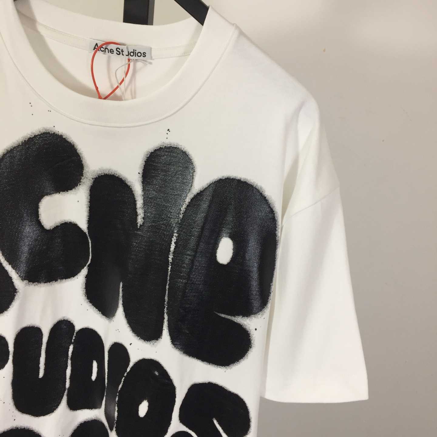 Acne Studios  T-shirt logo - Relaxed unisex fit - White - FashionPlug