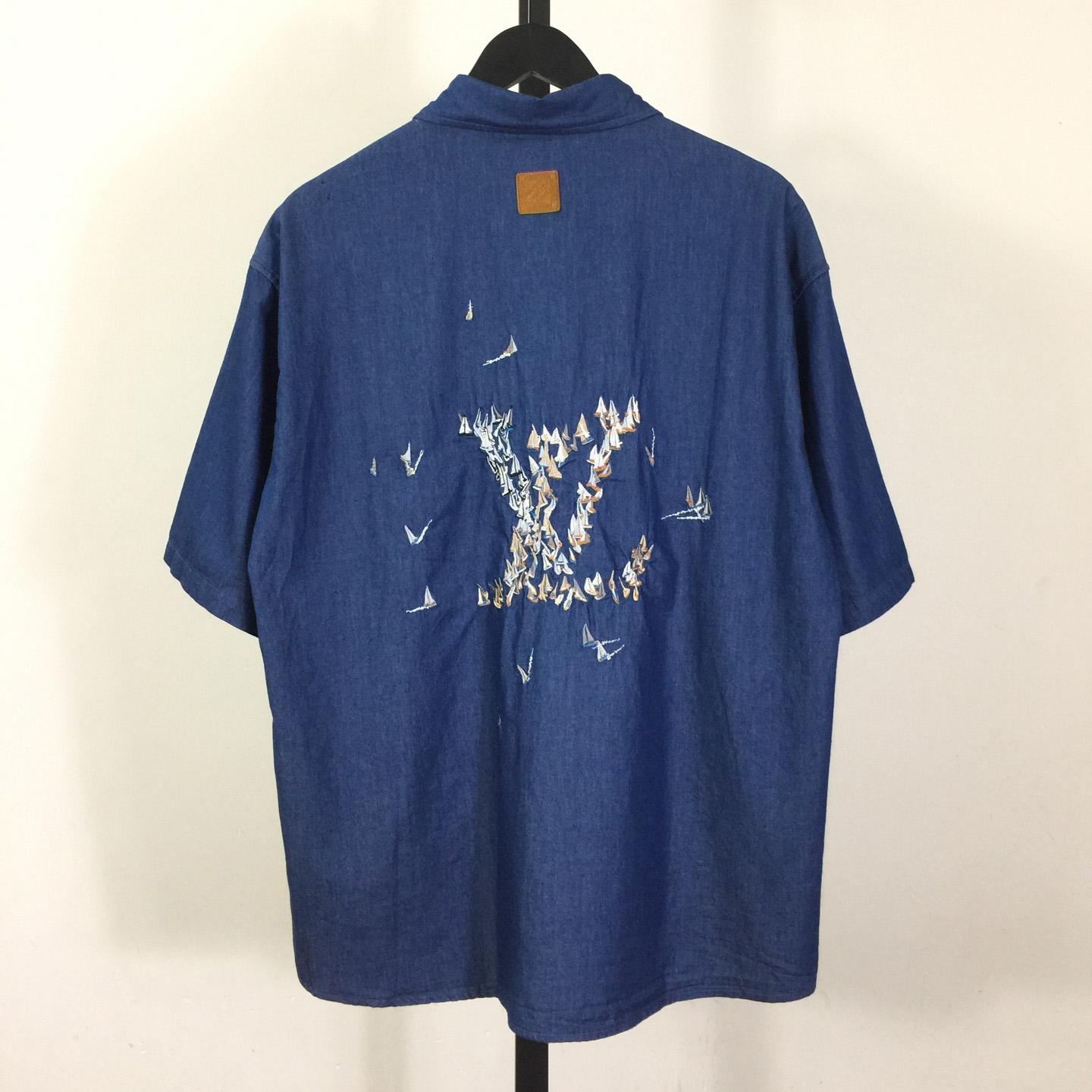 Louis Vuitton Embroidered Chambray Short-Sleeved Shirt   1AHVVX - FashionPlug