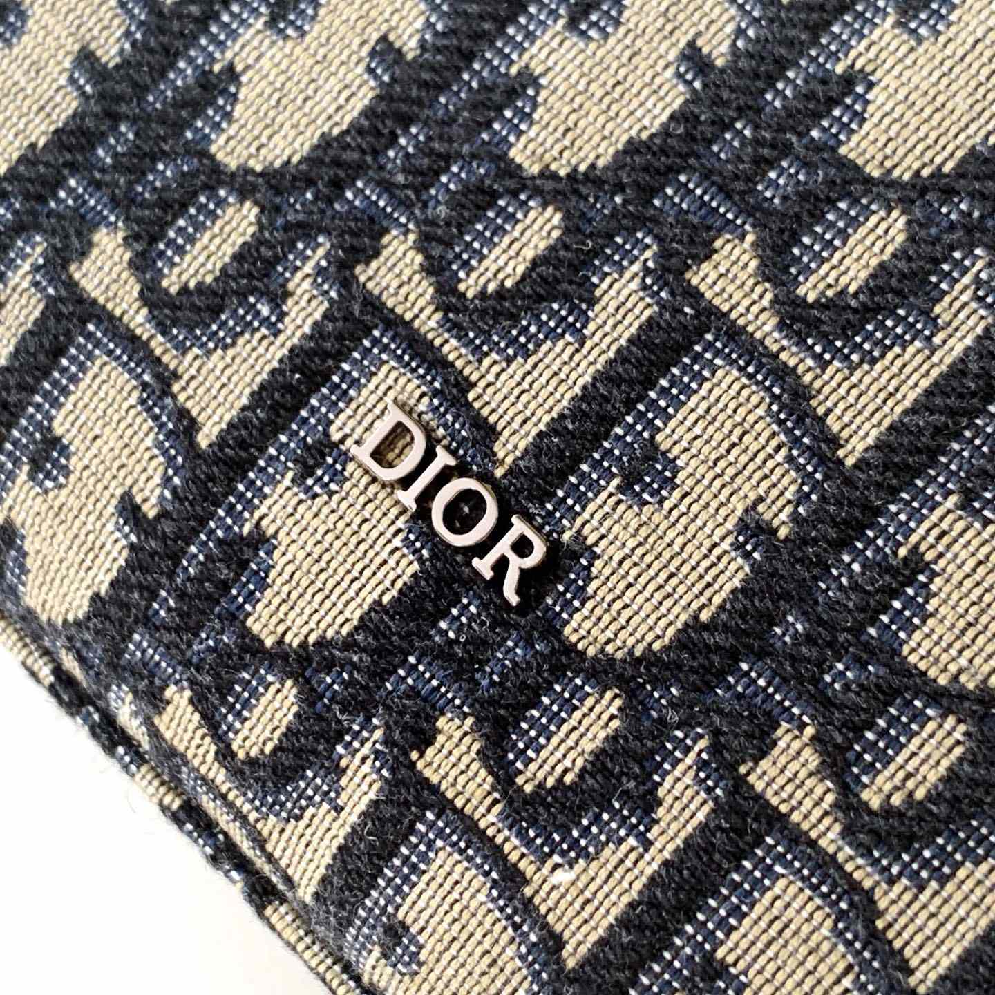 Dior Saddle A5 Triangle Pouch  - FashionPlug