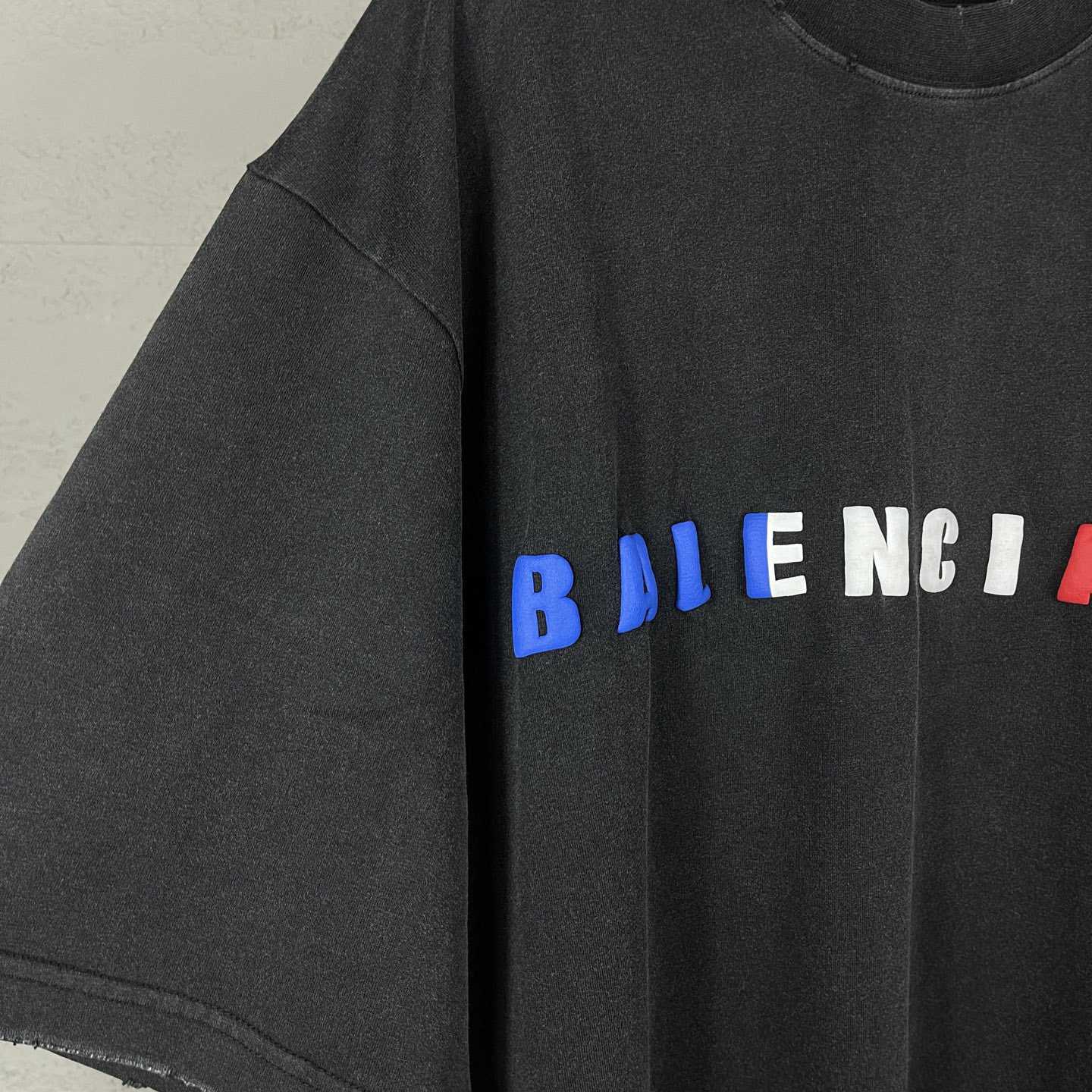 Balenciaga International Short Sleeve Cropped T-Shirt - FashionPlug