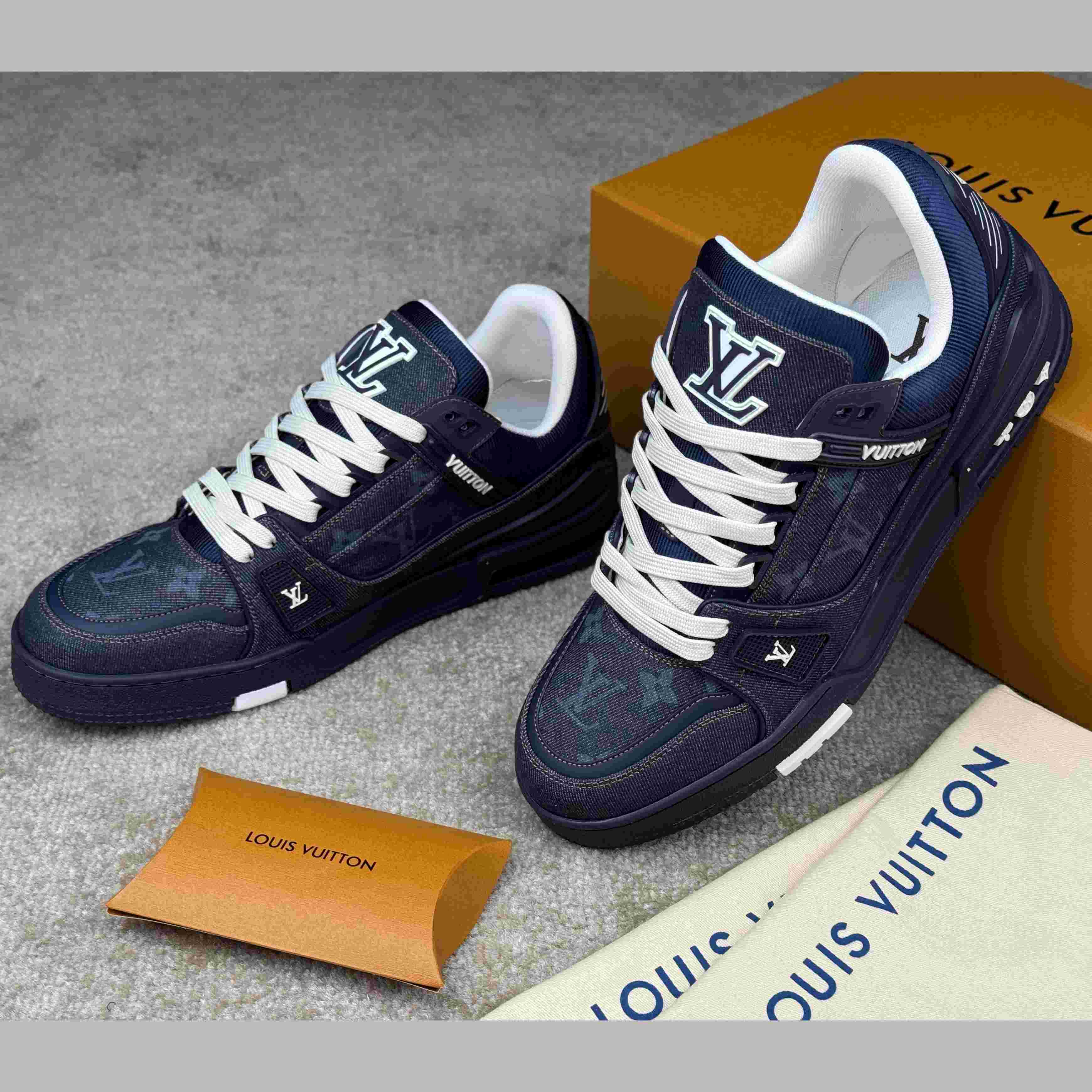 Louis Vuitton LV Trainer Sneaker  1AHT51 - FashionPlug