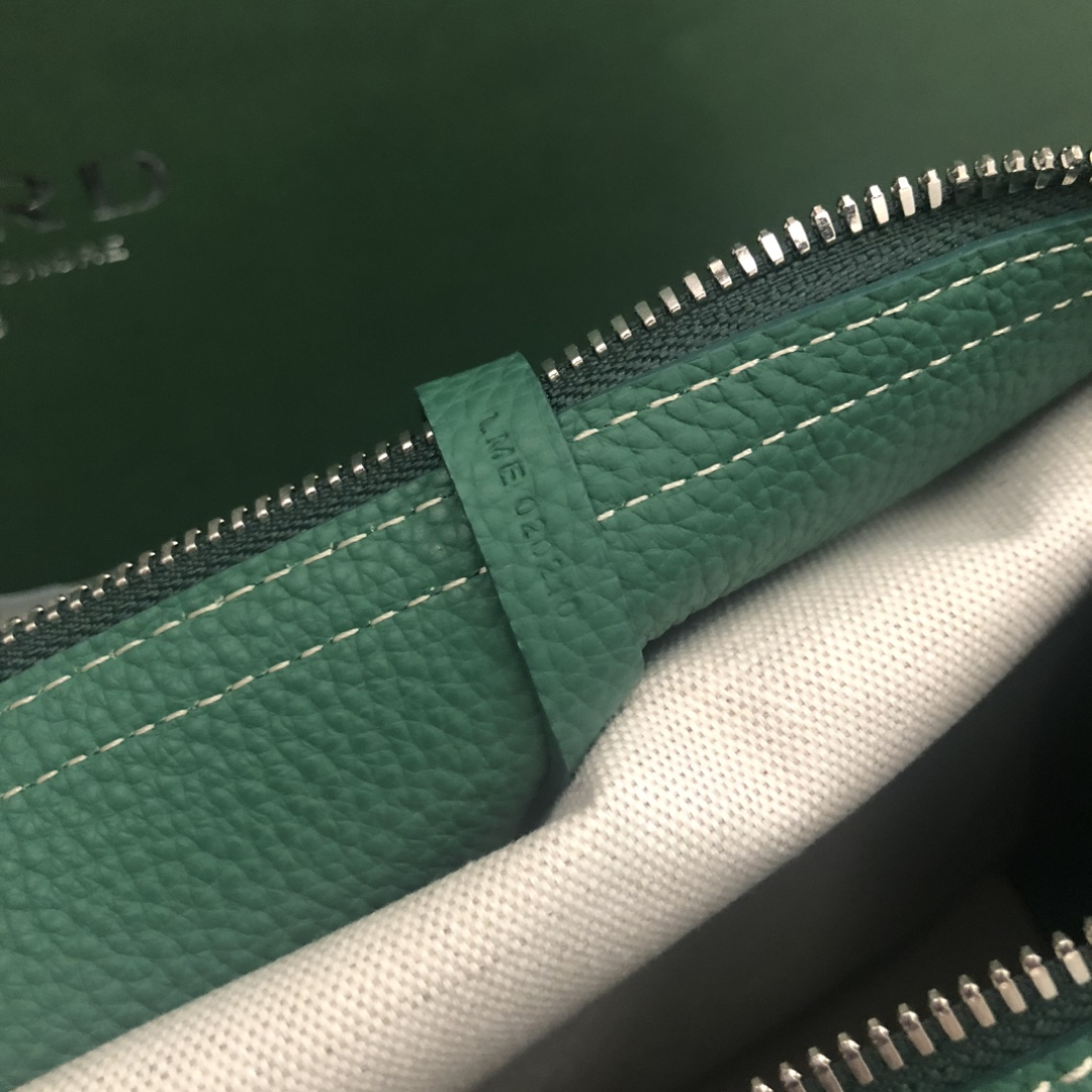 Goyard Hardy PM Bag  （Without a box） - FashionPlug