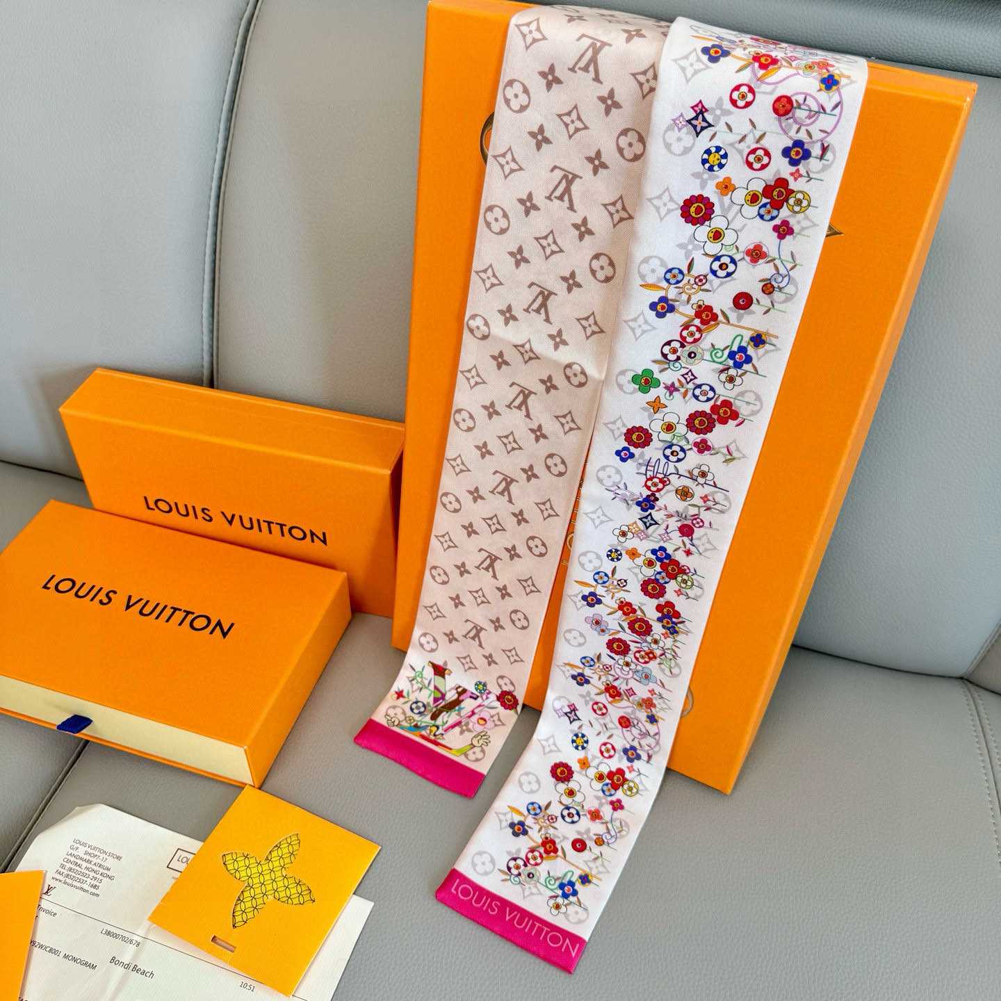 Louis Vuitton LV x TM Superflat Monogram Bandeau   M96165 - FashionPlug