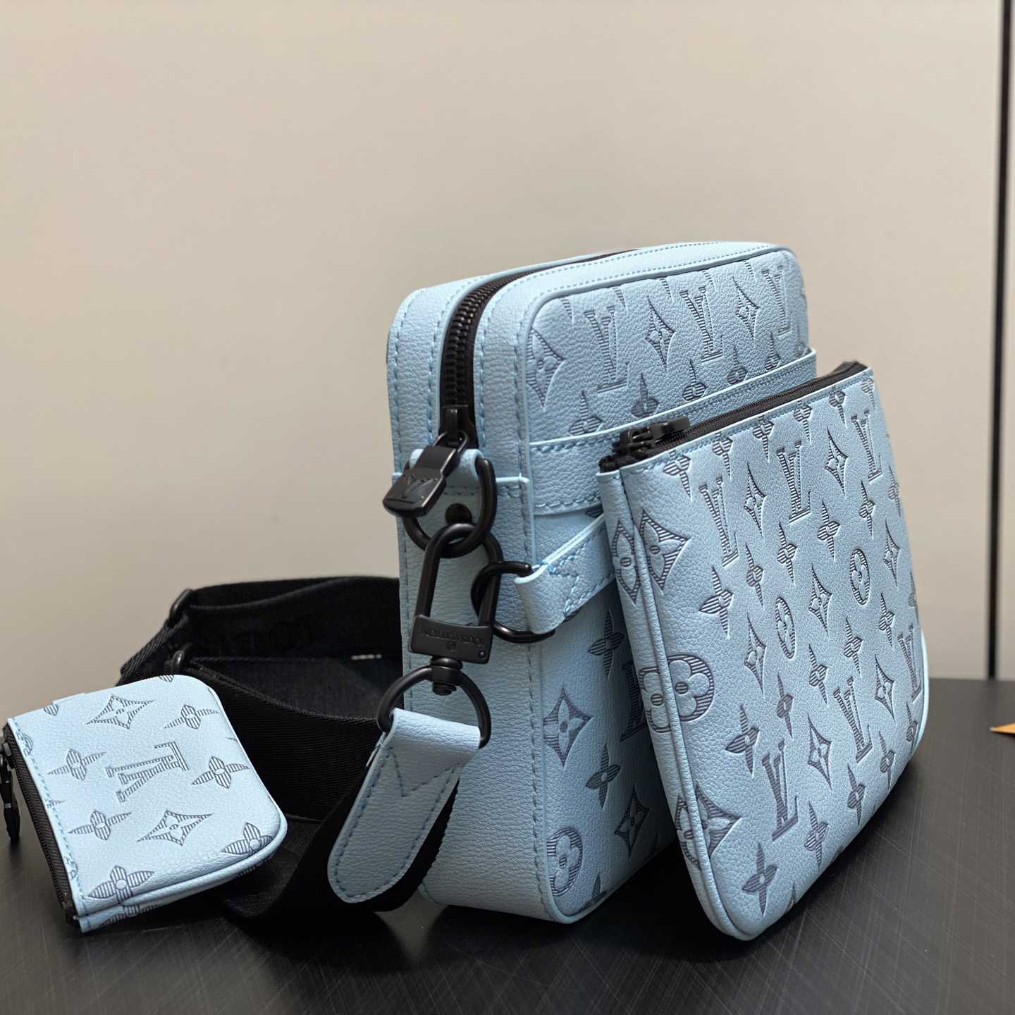 Louis Vuitton Trio Messenger   M14781 - FashionPlug