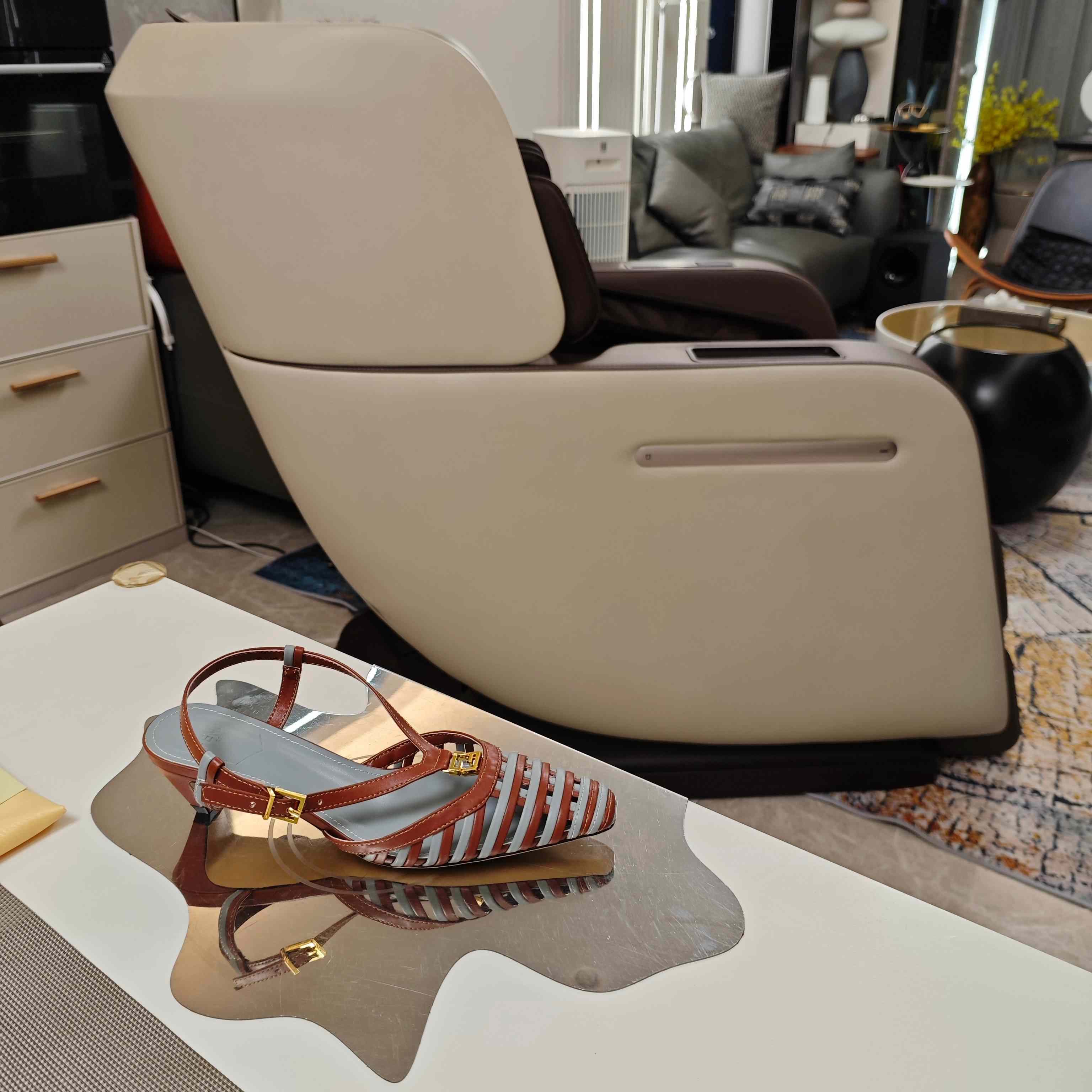 Fendi FFold Brown And Matcha Green Leather Low-heeled Slingbacks - FashionPlug