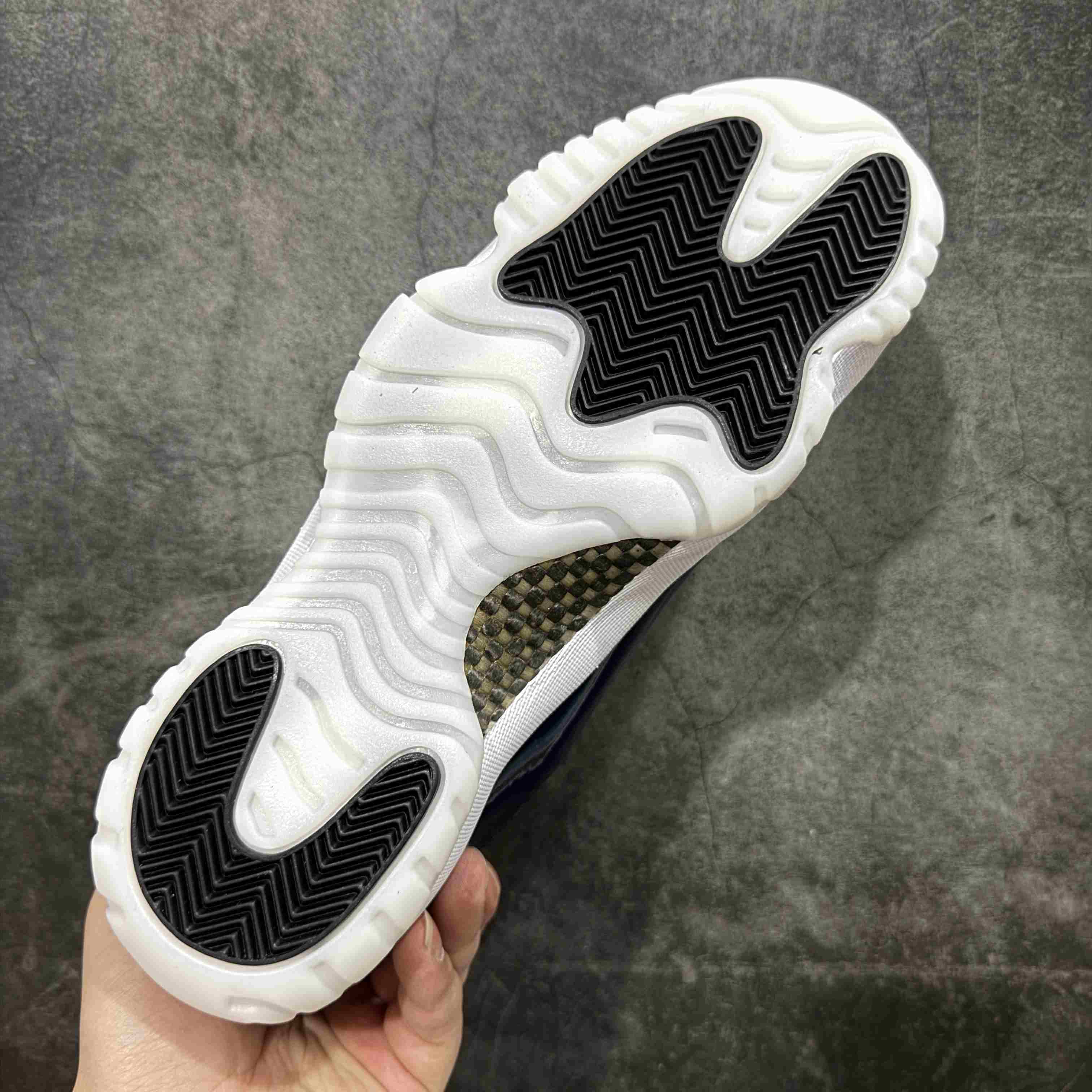 Air Jordan 11 “Rare Air”   IH0296-400 - FashionPlug