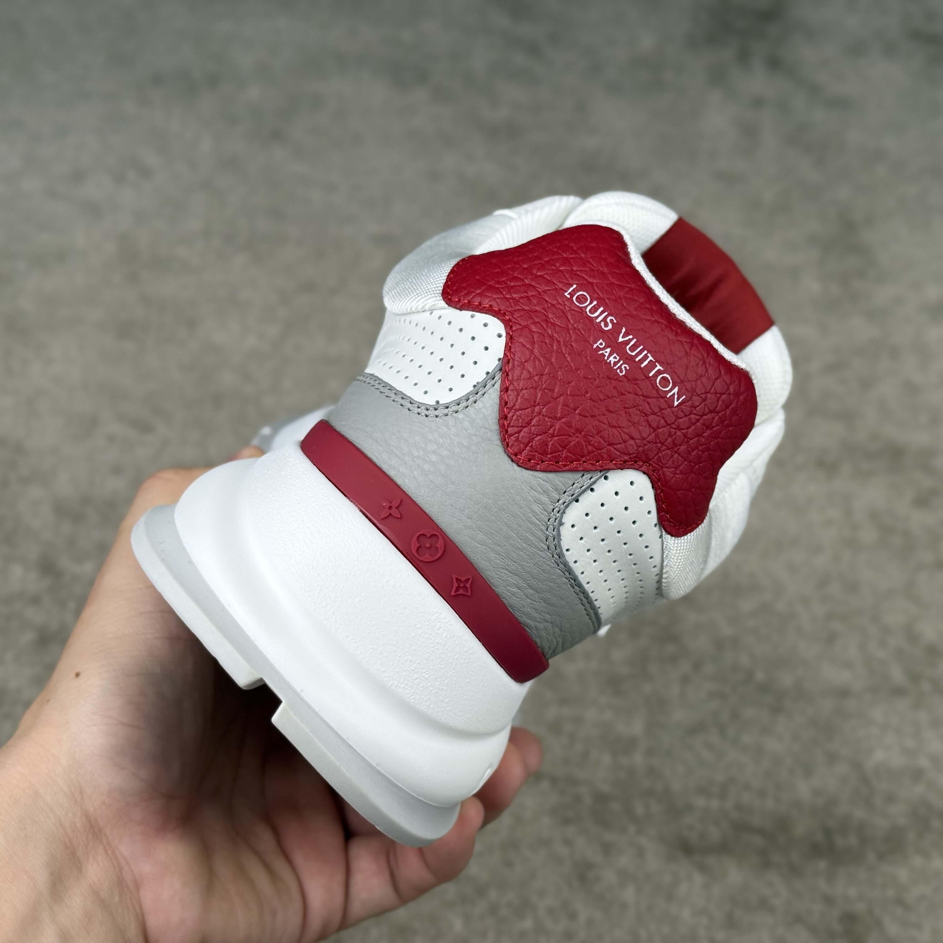 Louis Vuitton LV Classic Sneaker    - FashionPlug