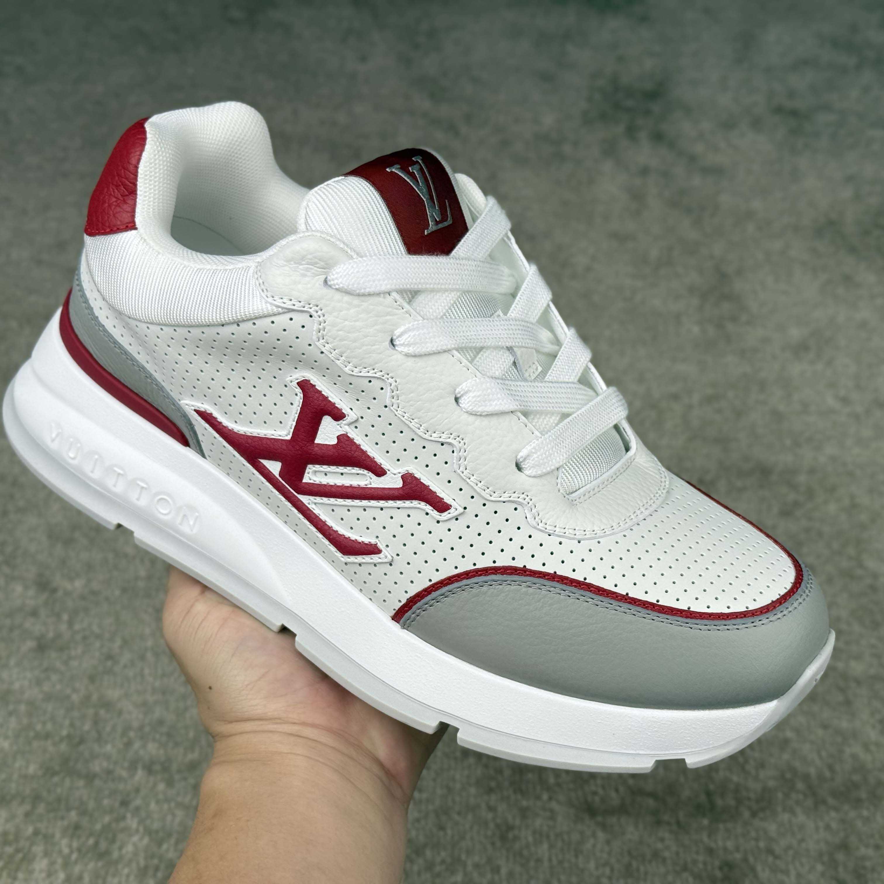 Louis Vuitton LV Classic Sneaker    - FashionPlug