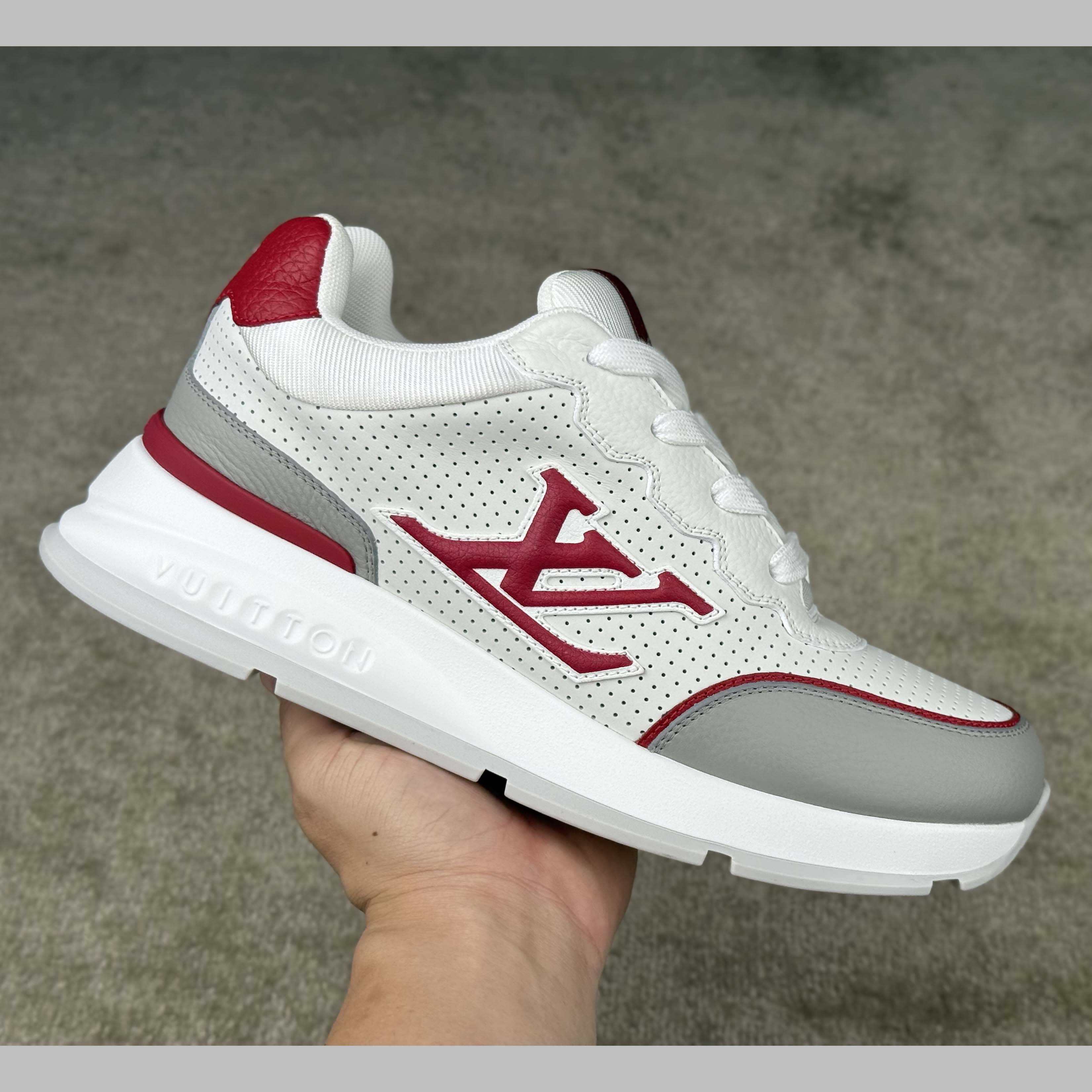 Louis Vuitton LV Classic Sneaker    - FashionPlug
