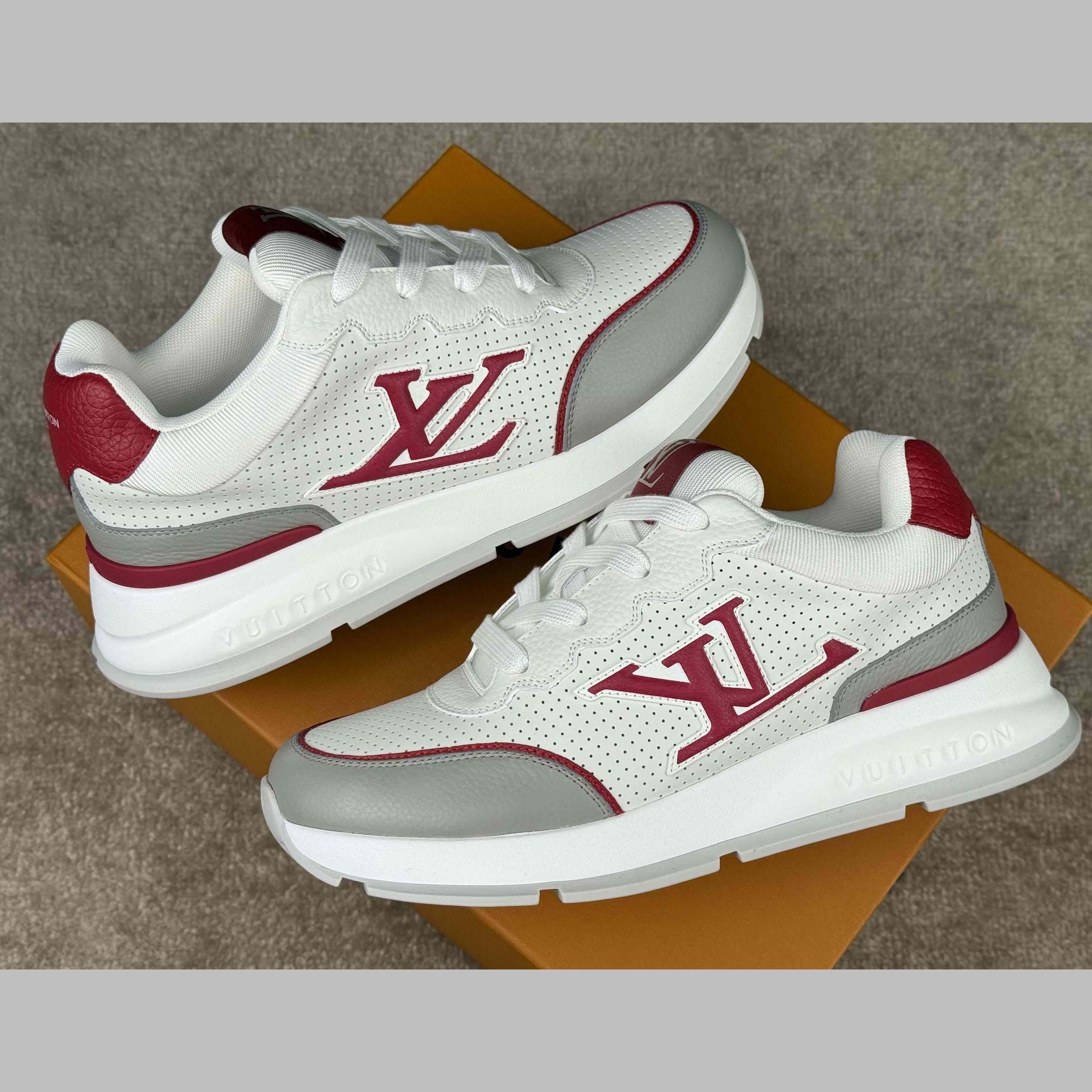 Louis Vuitton LV Classic Sneaker    - FashionPlug