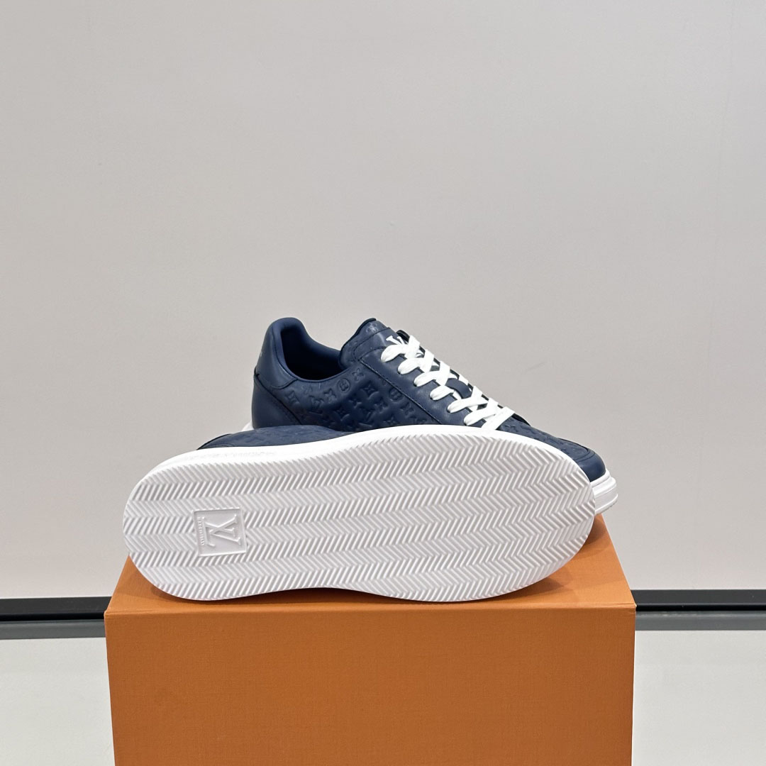 Louis Vuitton Beverly Hills Sneaker   1ADDQ4 - FashionPlug