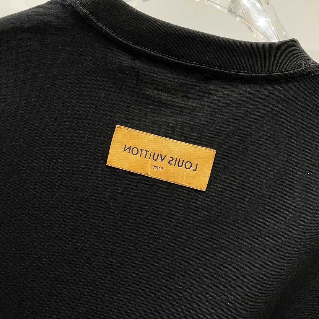 Louis Vuitton Embellished Short-Sleeved Cotton Crewneck   1AFRJG - FashionPlug
