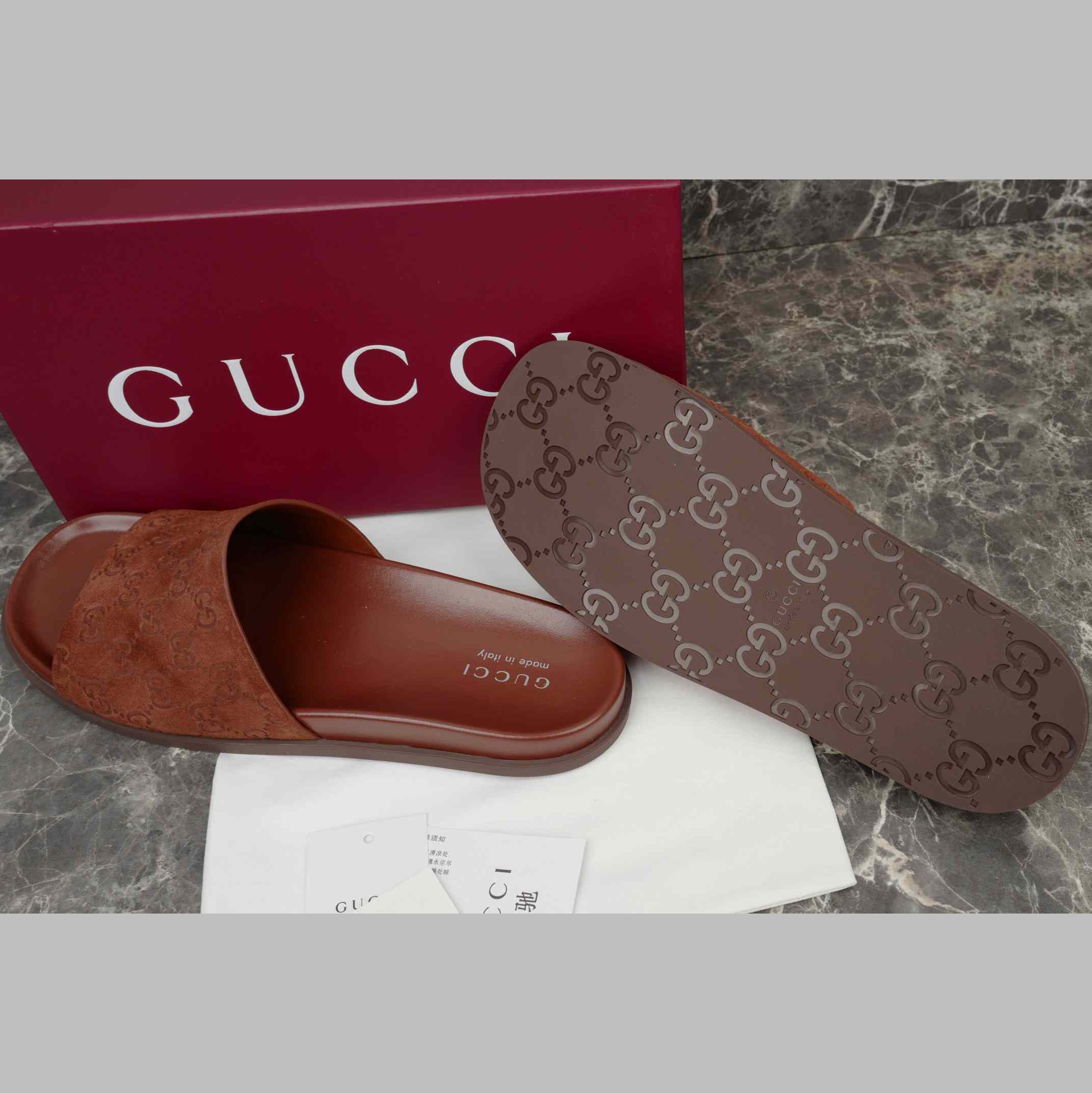 Gucci Men's Slide Sandal - FashionPlug