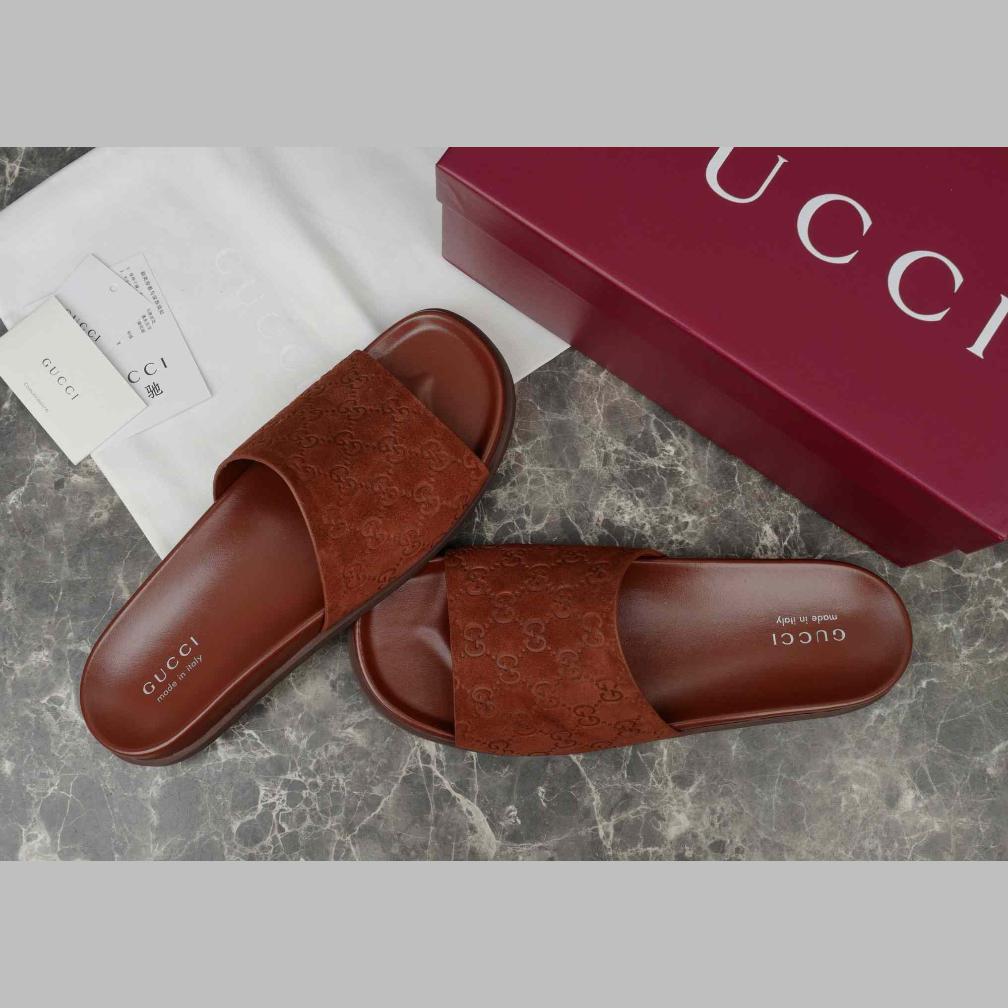 Gucci Men's Slide Sandal - FashionPlug
