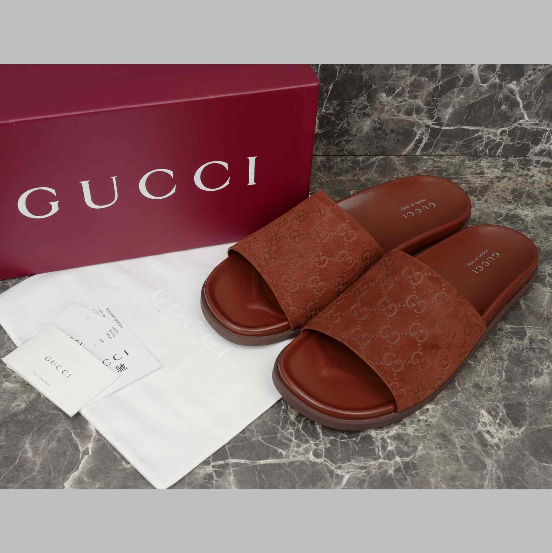 Gucci Men's Slide Sandal - FashionPlug