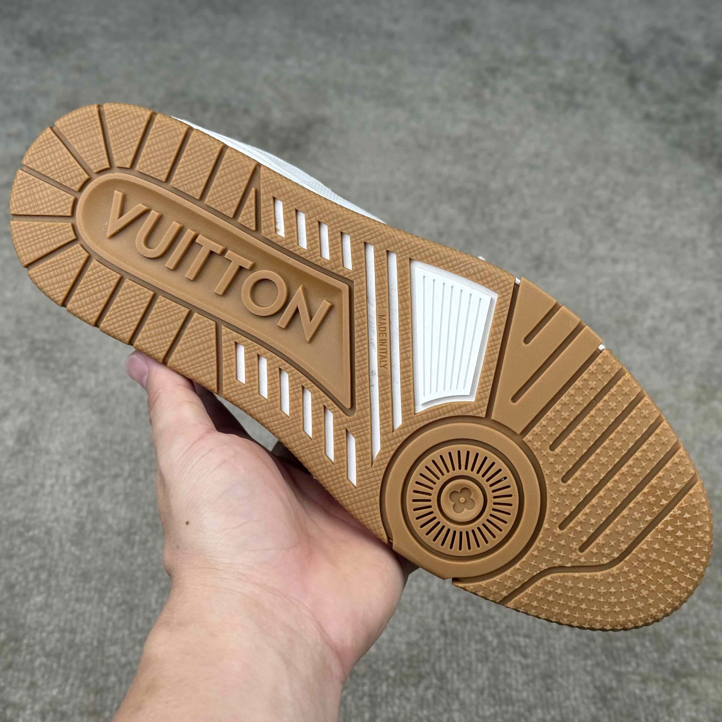 Louis Vuitton LV Trainer Sneaker   1AHTSM - FashionPlug