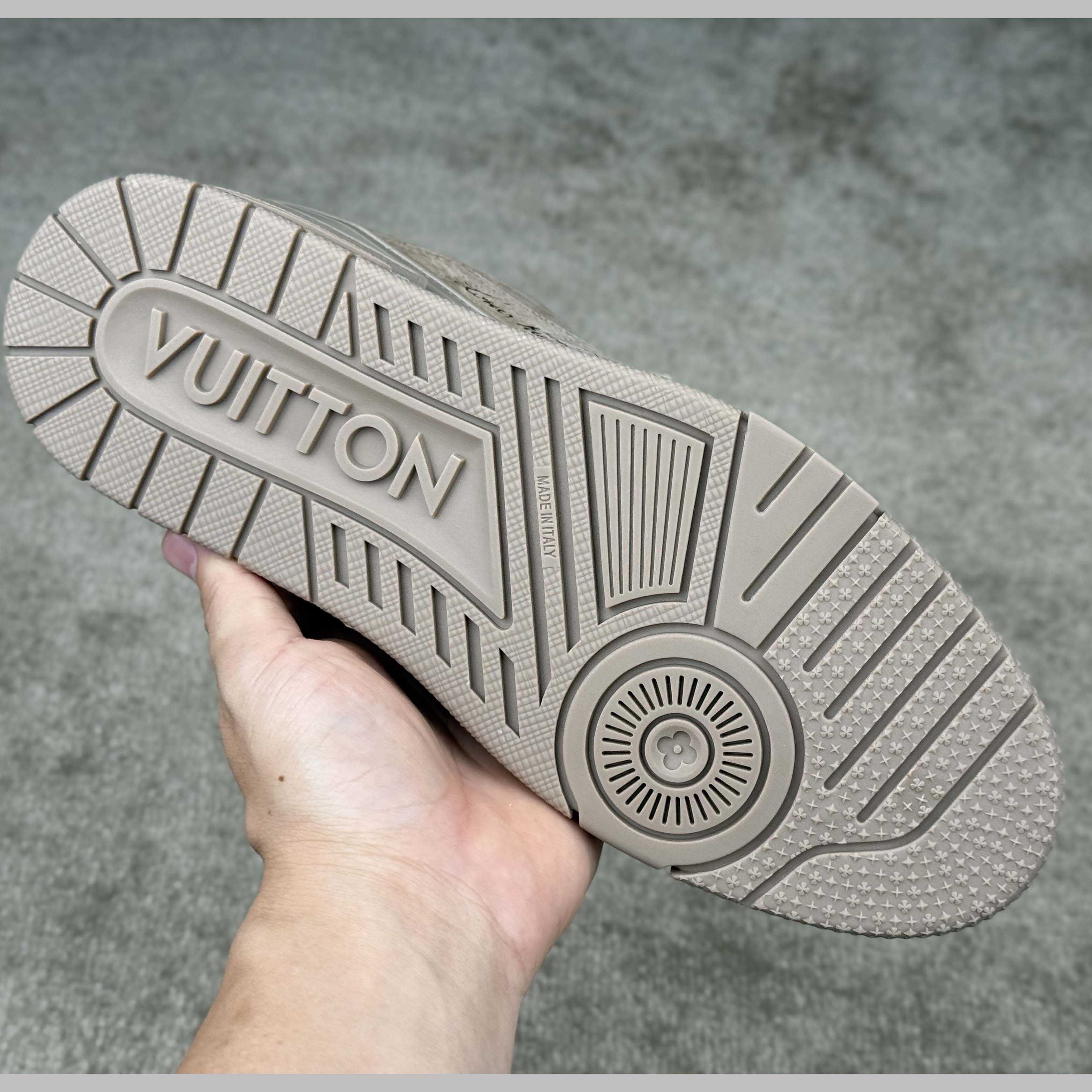 Louis Vuitton LV Trainer Sneaker   1AH622 - FashionPlug