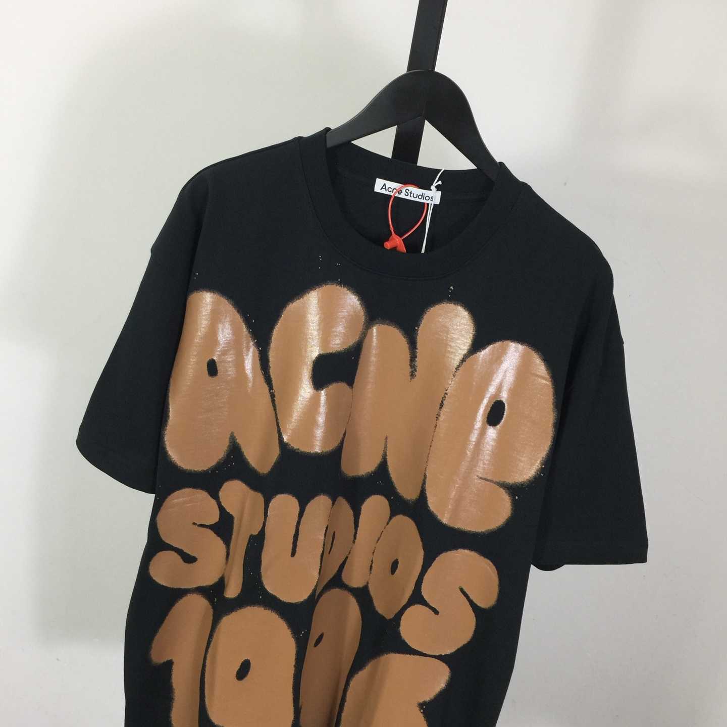 Acne Studios  T-shirt logo - Relaxed unisex fit - Black - FashionPlug
