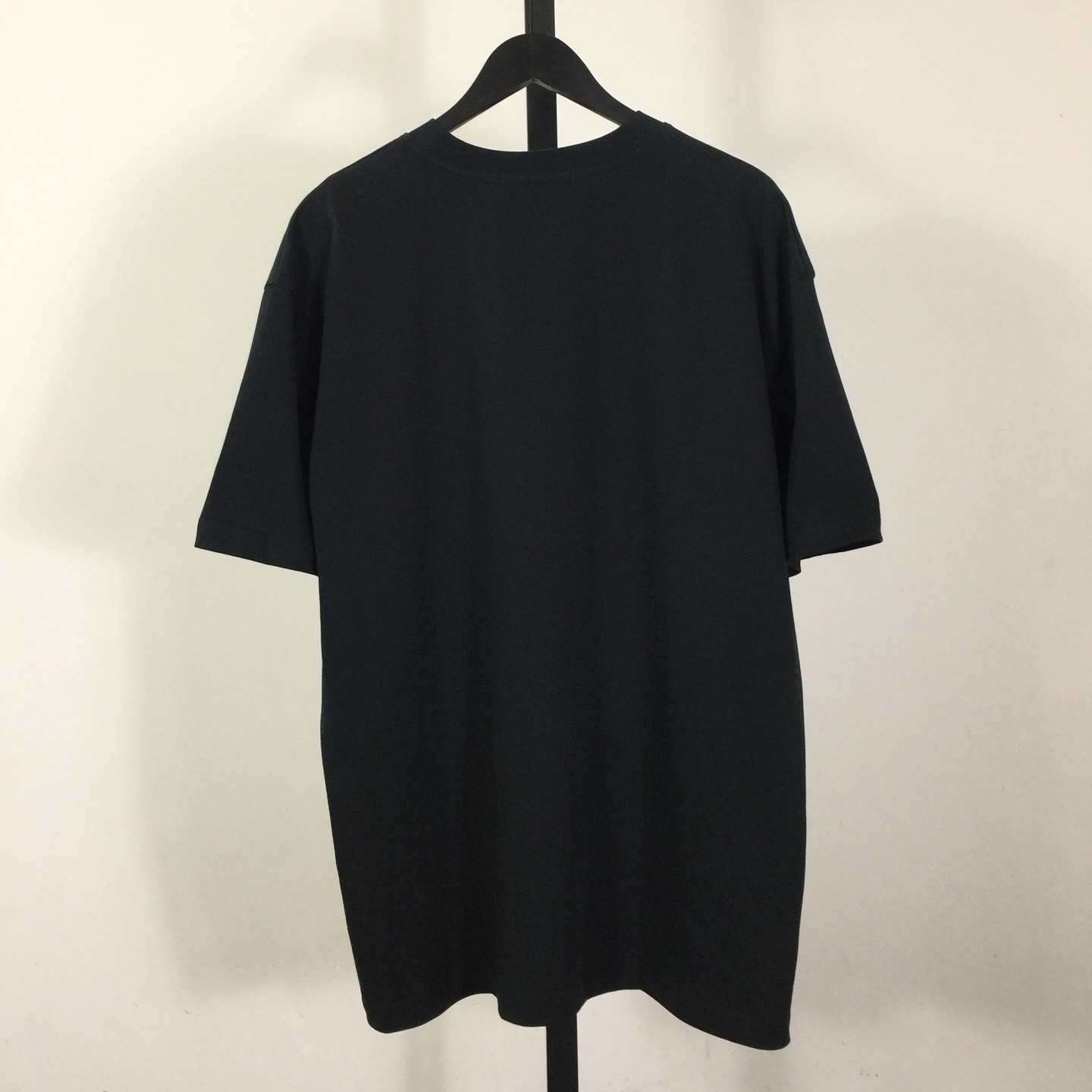 Acne Studios  T-shirt logo - Relaxed unisex fit - Black - FashionPlug