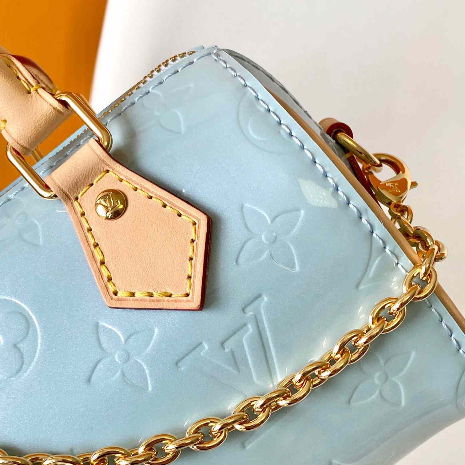 Louis Vuitton Nano Speedy Monogram Vernis Leather  16x10x7.5cm  M83000 - FashionPlug