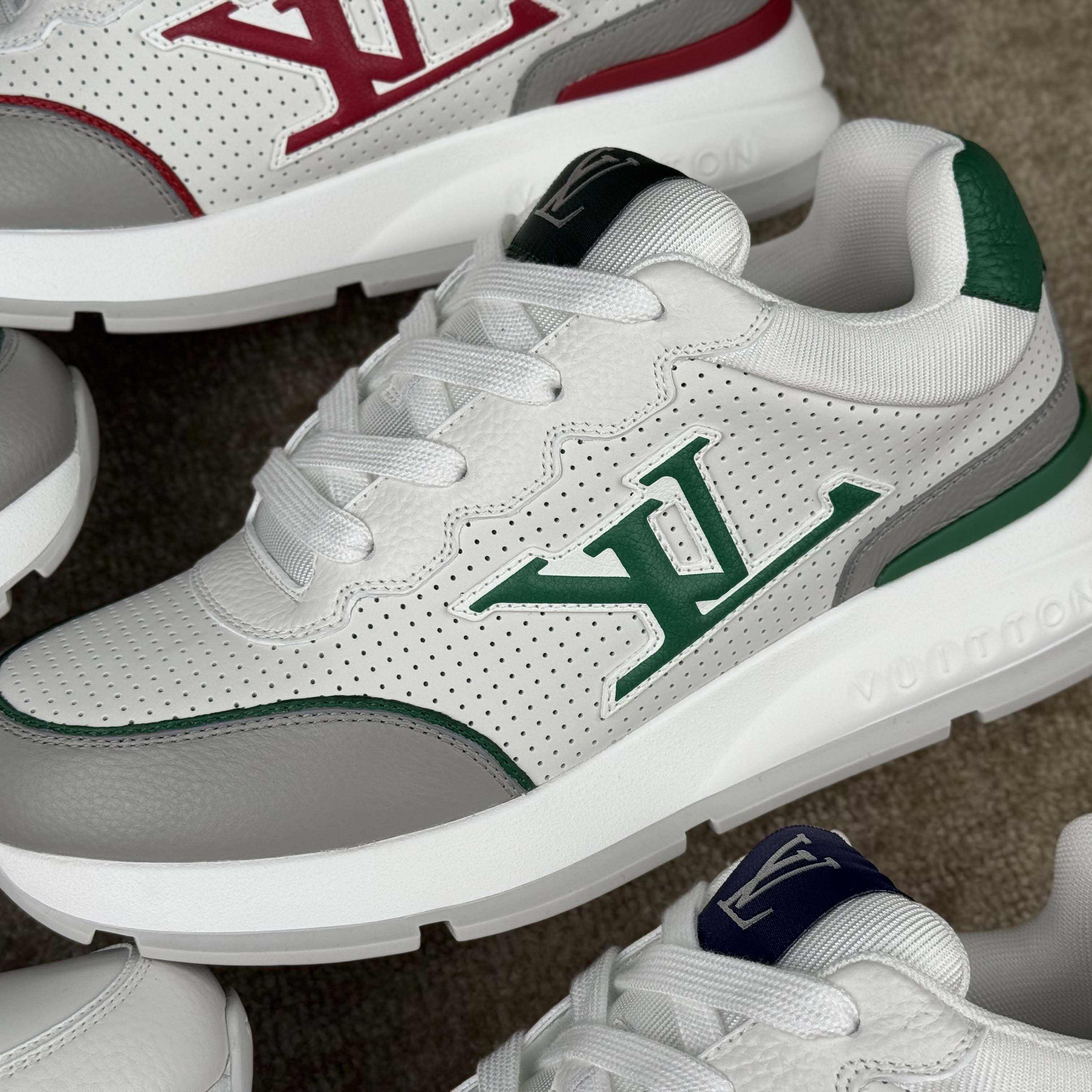 Louis Vuitton LV Classic Sneaker   1AHSUG - FashionPlug