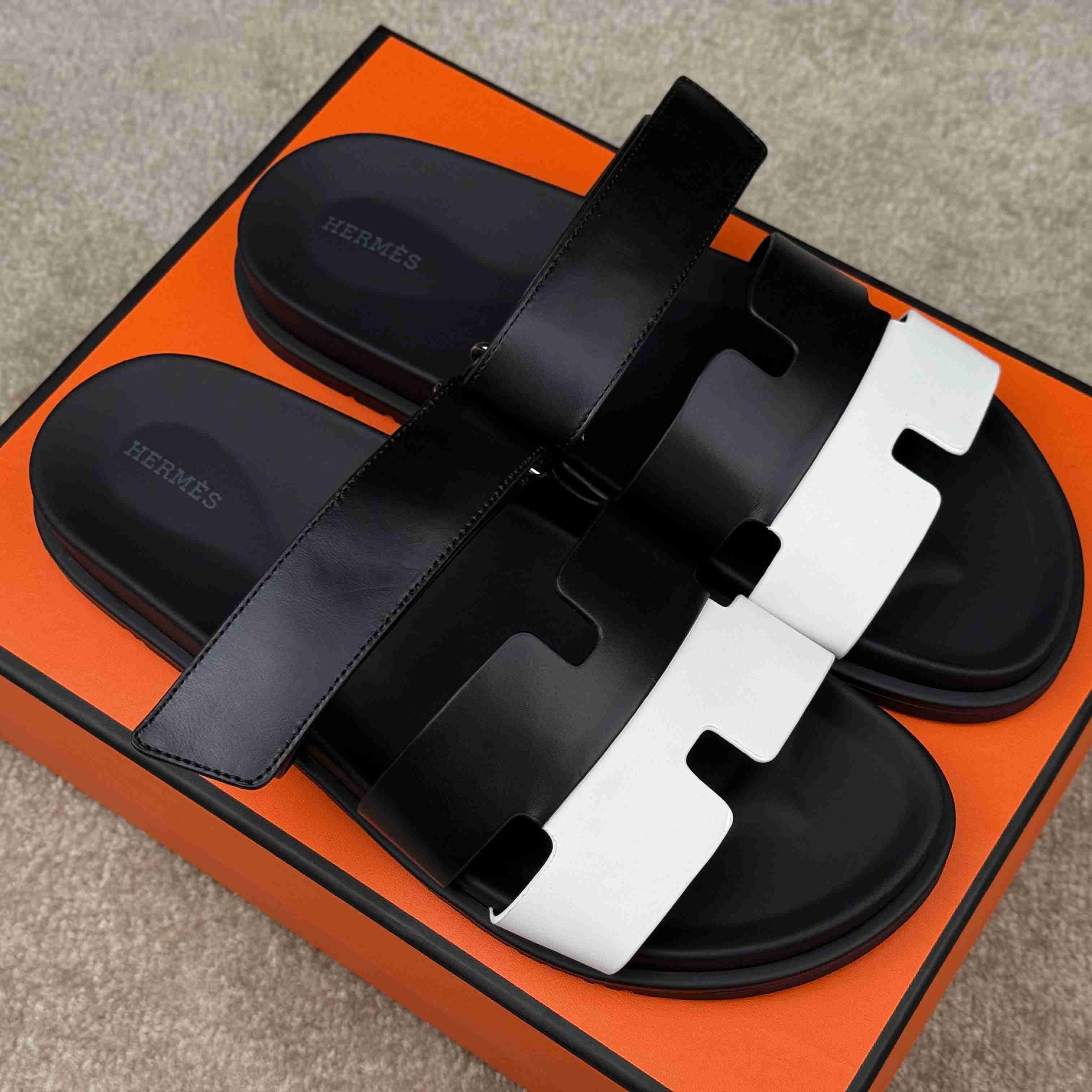 Hermes Chypre Sandal - FashionPlug
